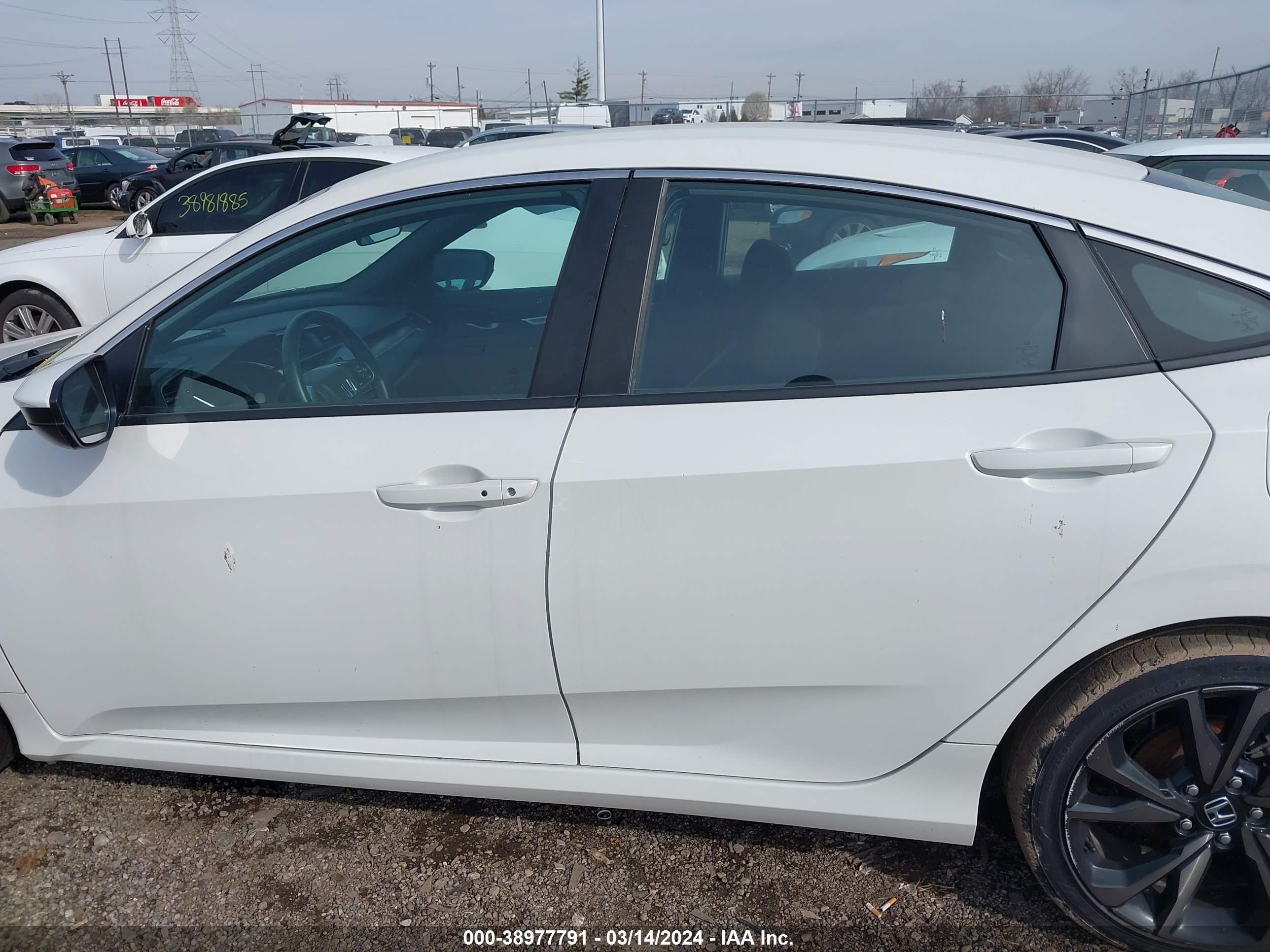 Photo 13 VIN: 2HGFC2F82KH600898 - HONDA CIVIC 