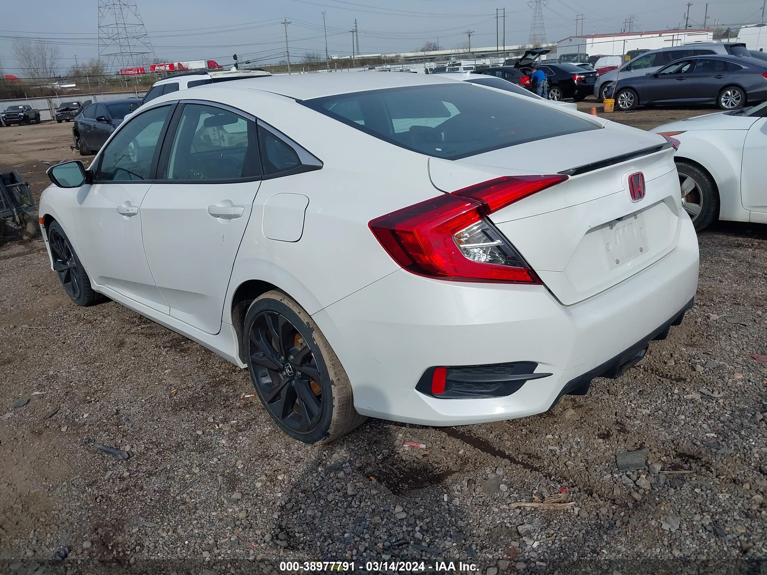 Photo 2 VIN: 2HGFC2F82KH600898 - HONDA CIVIC 