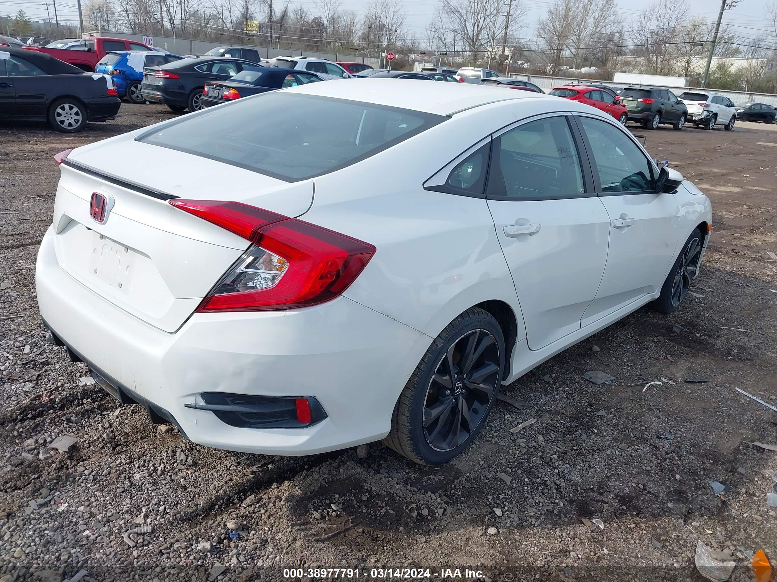 Photo 3 VIN: 2HGFC2F82KH600898 - HONDA CIVIC 