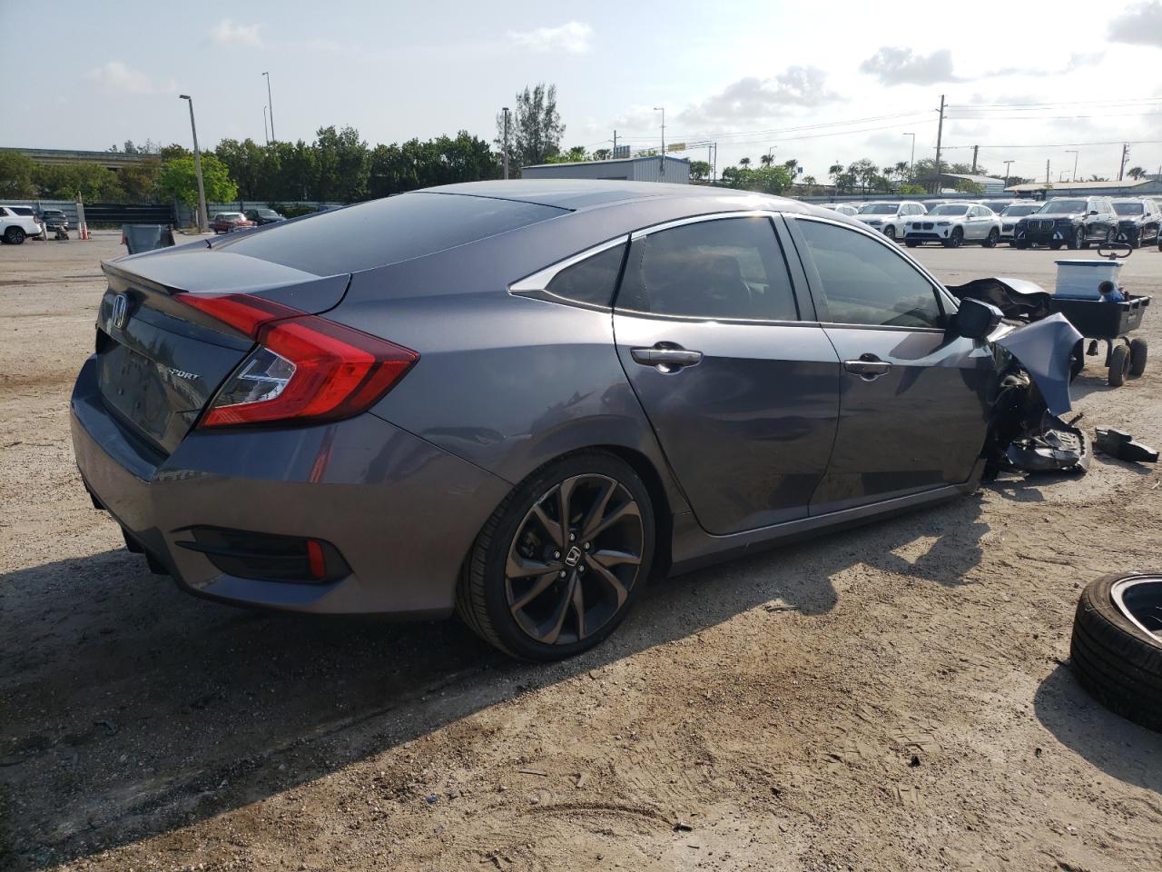 Photo 2 VIN: 2HGFC2F83LH581828 - HONDA CIVIC 