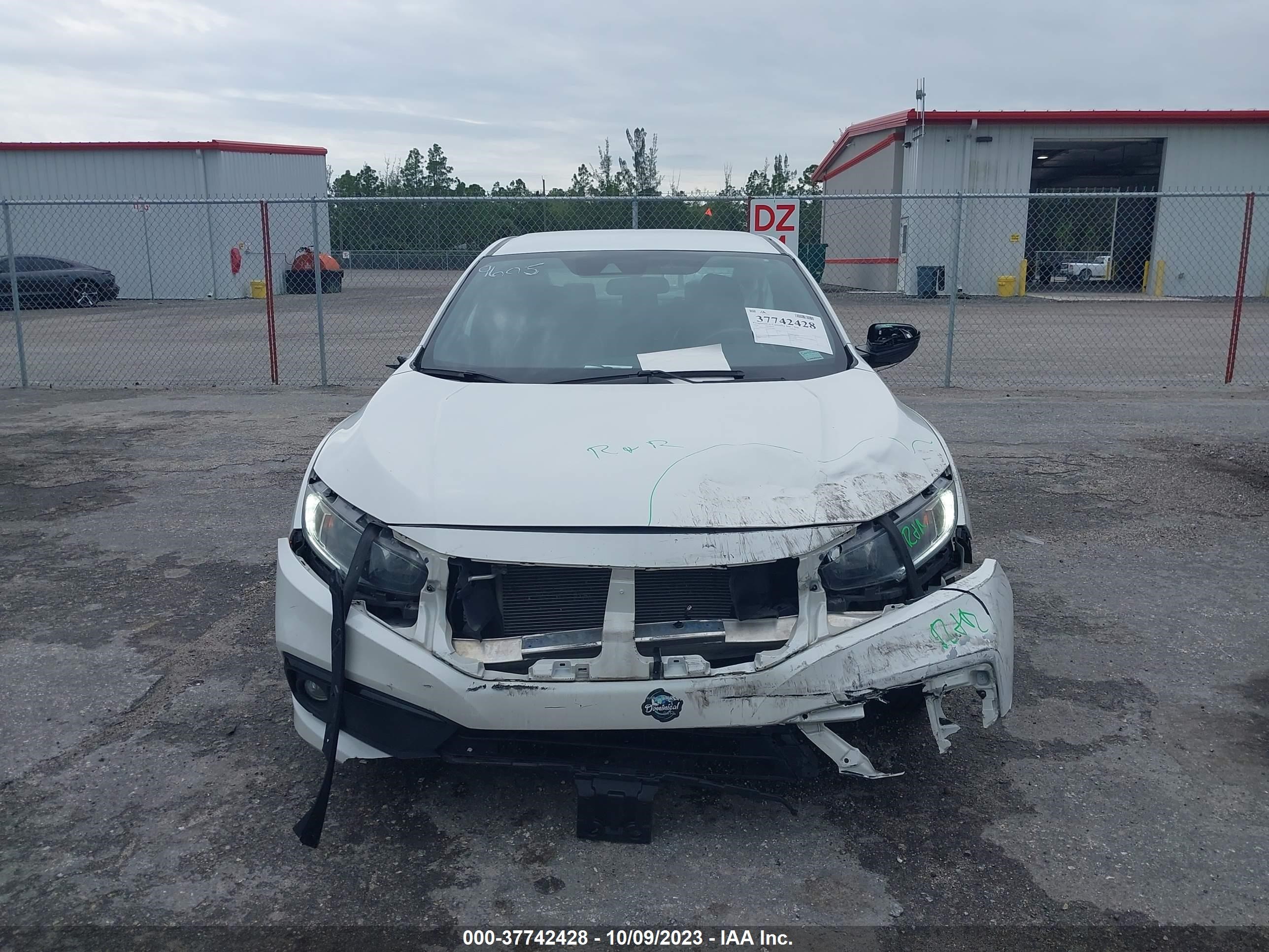 Photo 11 VIN: 2HGFC2F84LH539605 - HONDA CIVIC 