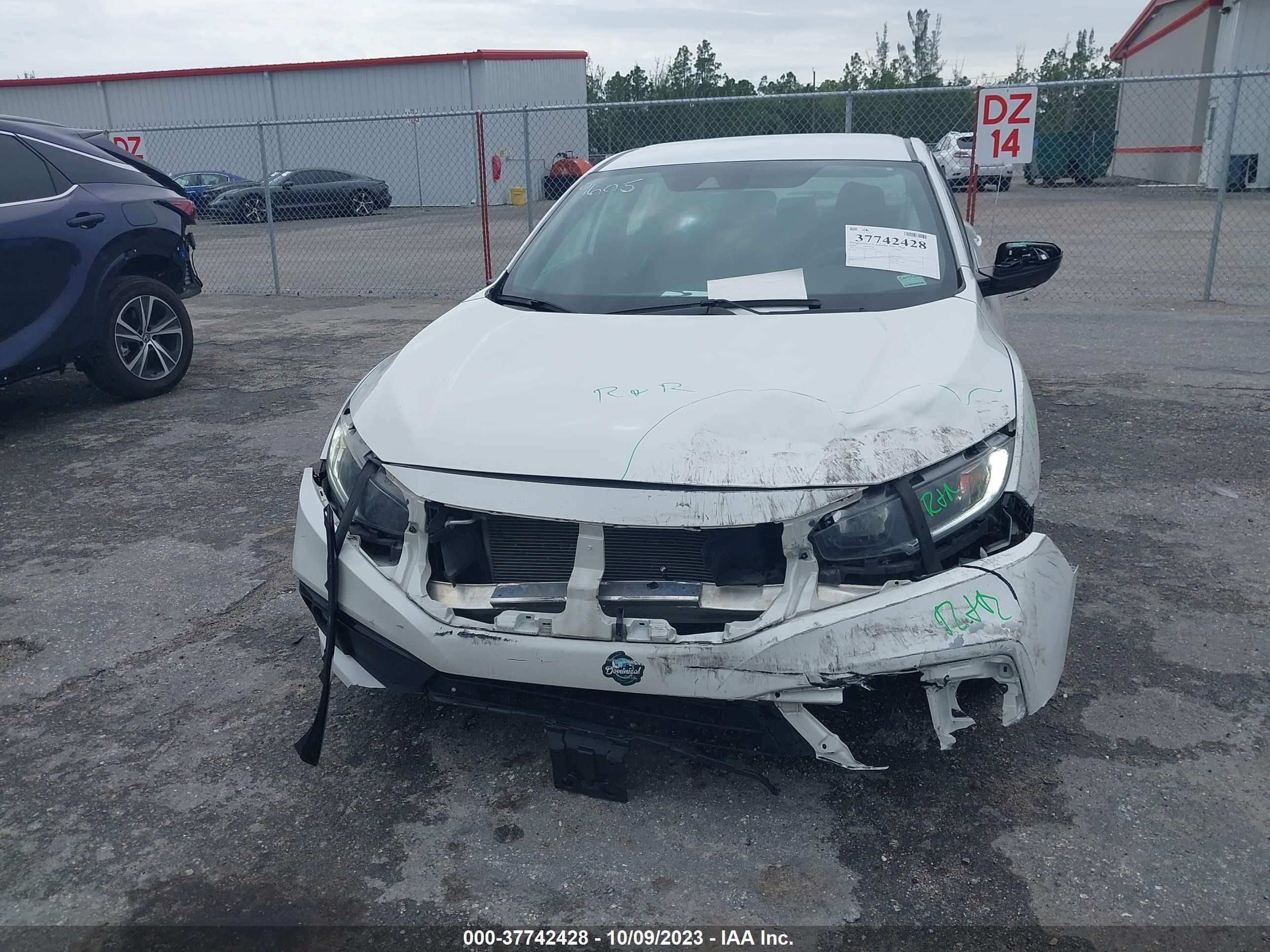 Photo 5 VIN: 2HGFC2F84LH539605 - HONDA CIVIC 