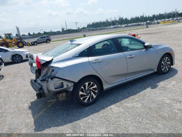 Photo 3 VIN: 2HGFC2F85JH527461 - HONDA CIVIC 