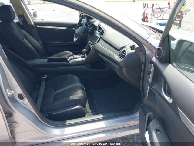 Photo 4 VIN: 2HGFC2F85JH527461 - HONDA CIVIC 