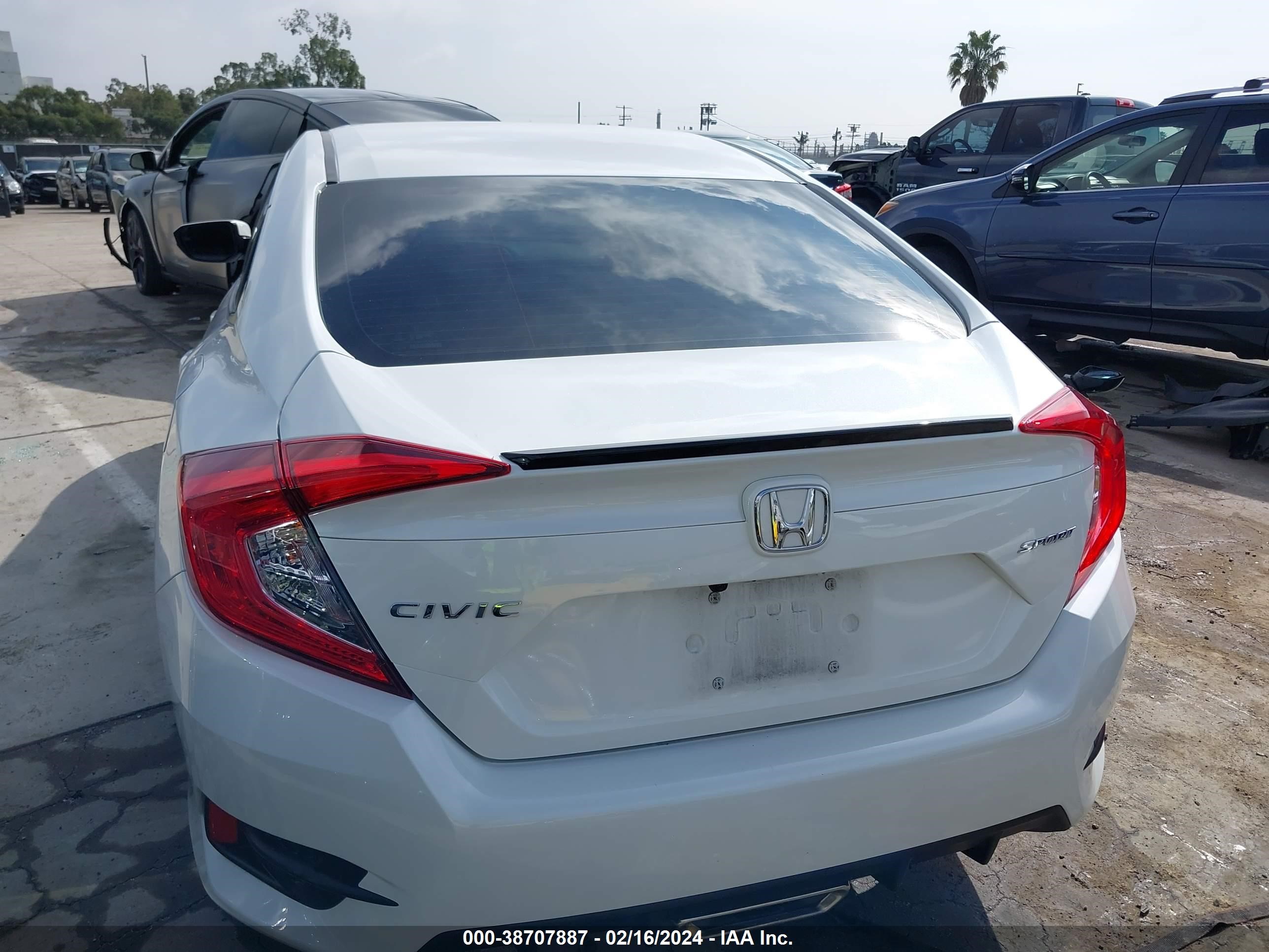 Photo 16 VIN: 2HGFC2F85LH589297 - HONDA CIVIC 