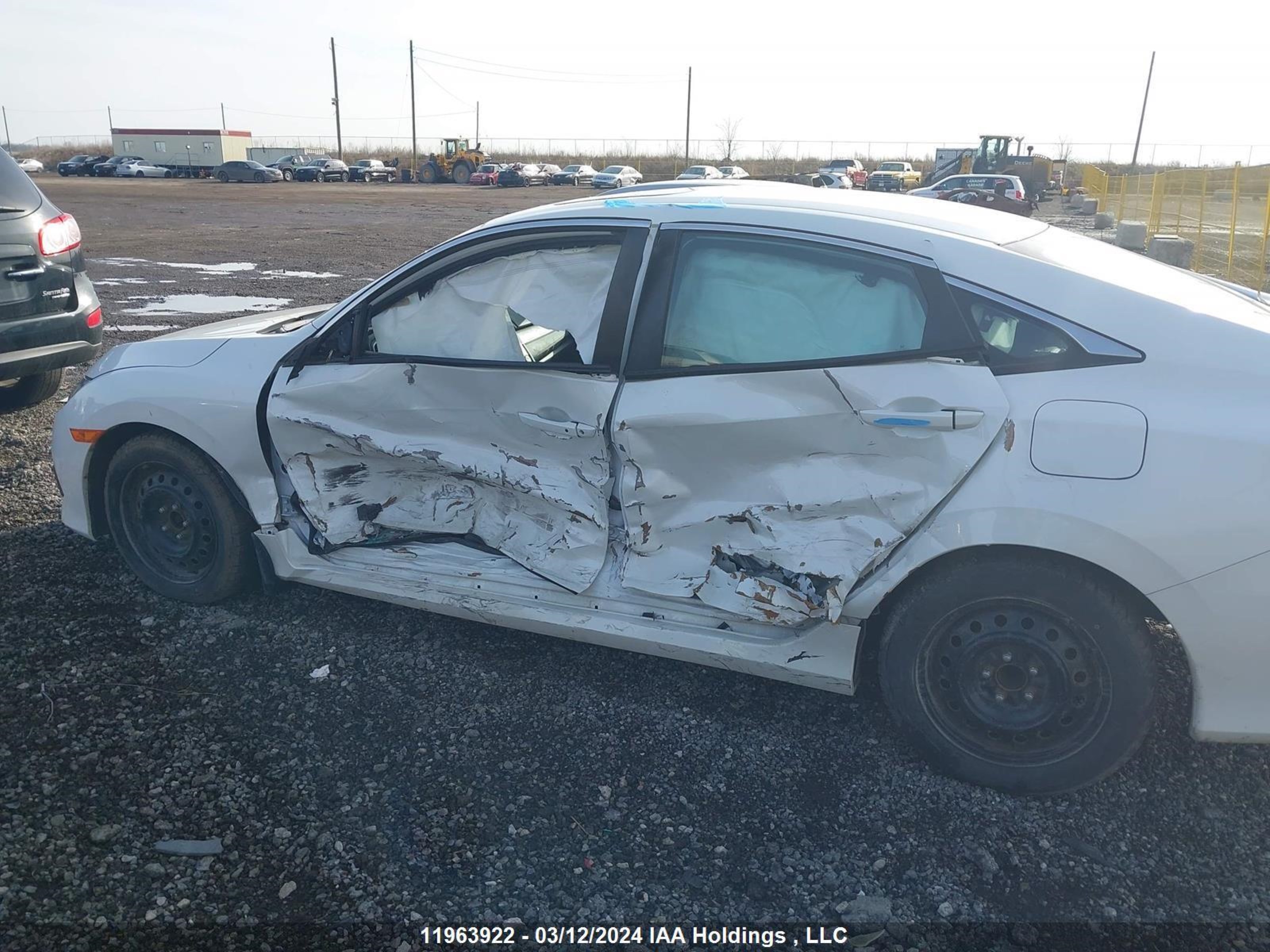 Photo 13 VIN: 2HGFC2F86JH023789 - HONDA CIVIC 