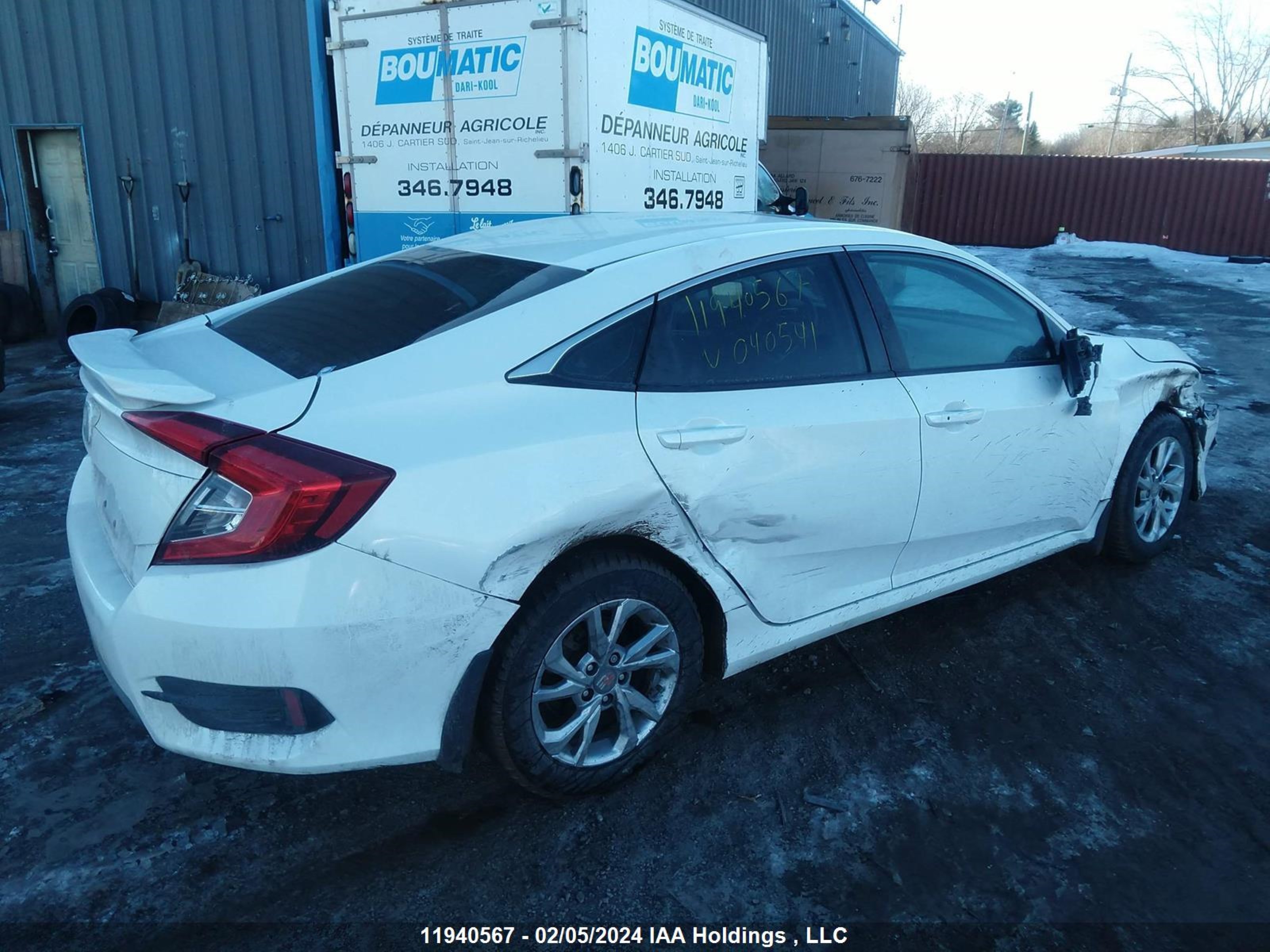 Photo 3 VIN: 2HGFC2F88HH040541 - HONDA CIVIC 