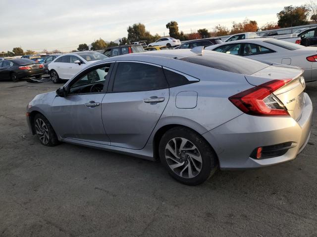 Photo 1 VIN: 2HGFC2F88JH567422 - HONDA CIVIC EX 