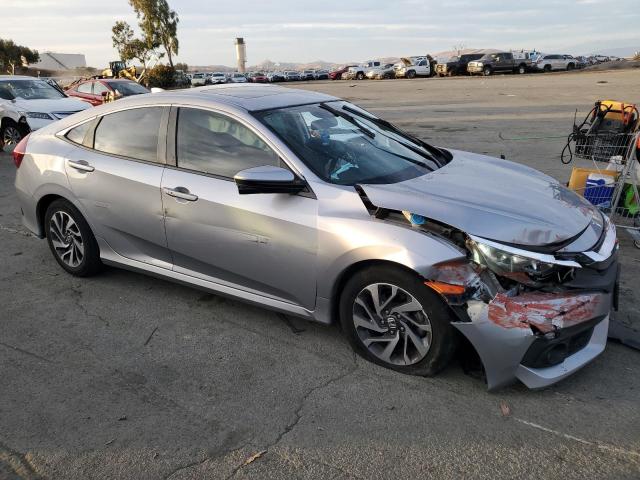 Photo 3 VIN: 2HGFC2F88JH567422 - HONDA CIVIC EX 