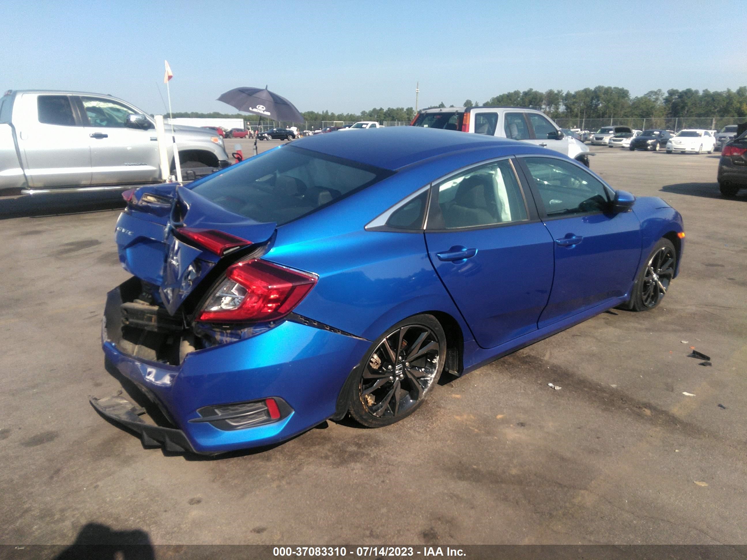 Photo 3 VIN: 2HGFC2F8XKH554219 - HONDA CIVIC 