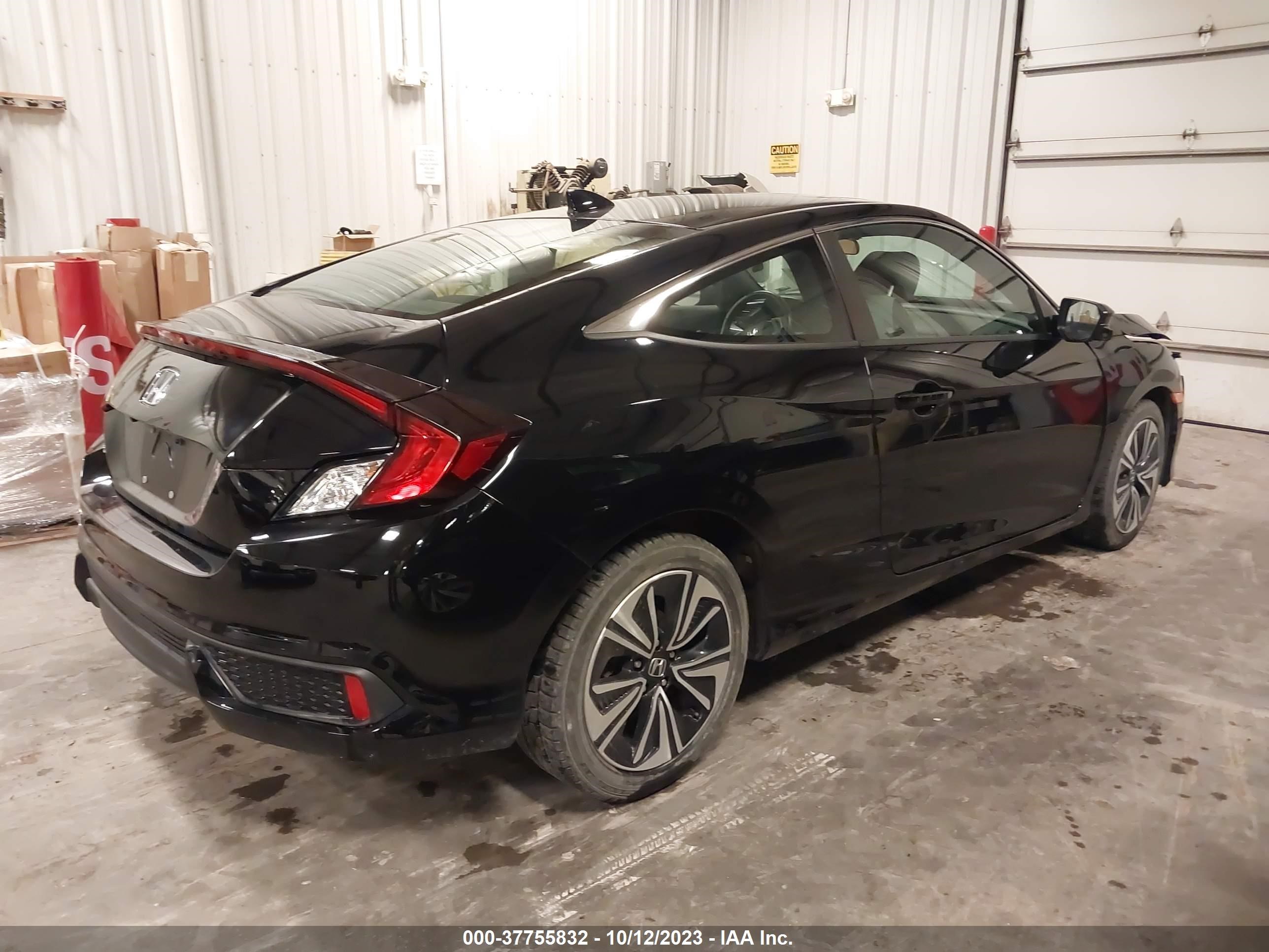 Photo 3 VIN: 2HGFC3A30JH355745 - HONDA CIVIC 