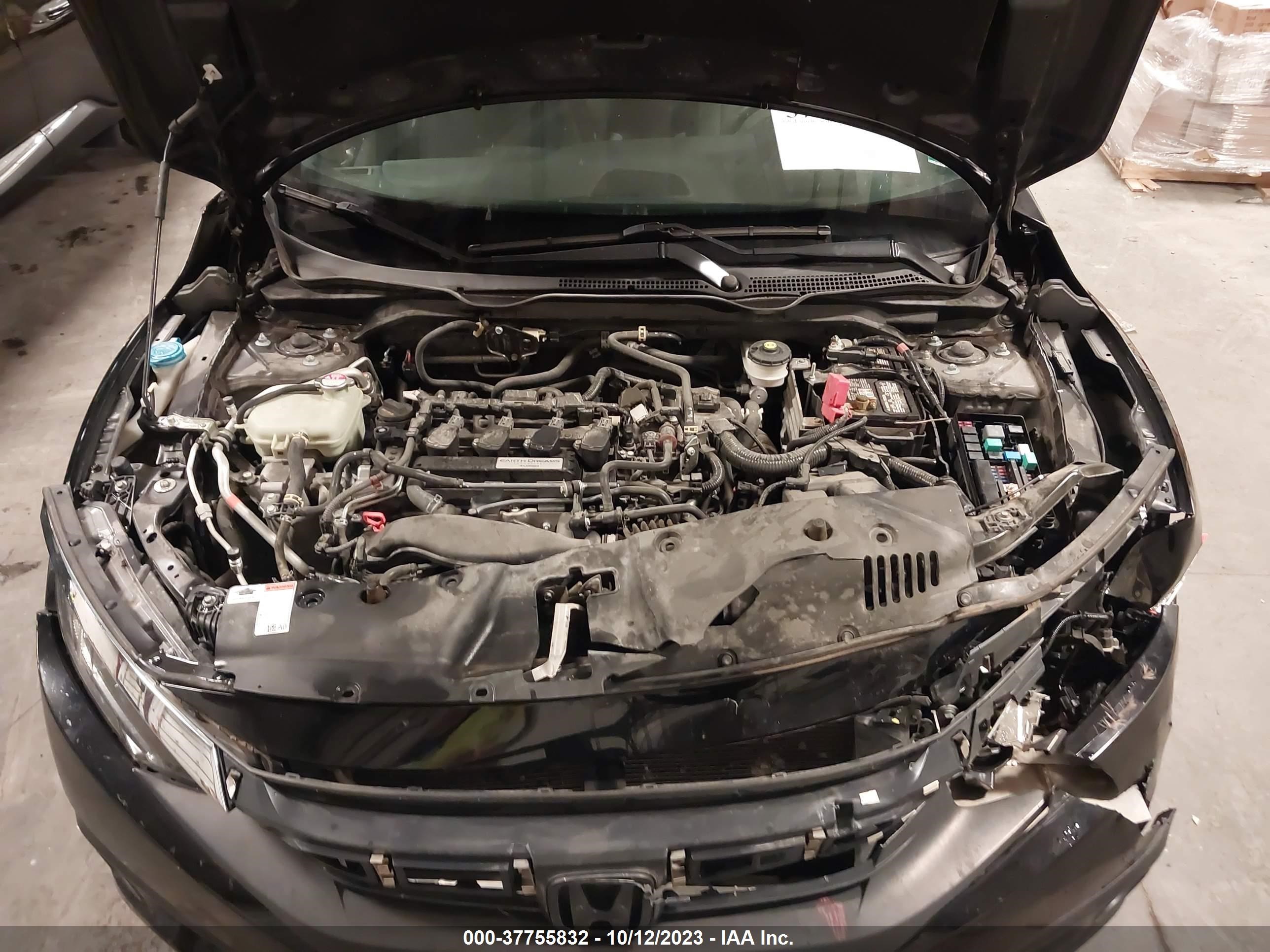 Photo 9 VIN: 2HGFC3A30JH355745 - HONDA CIVIC 