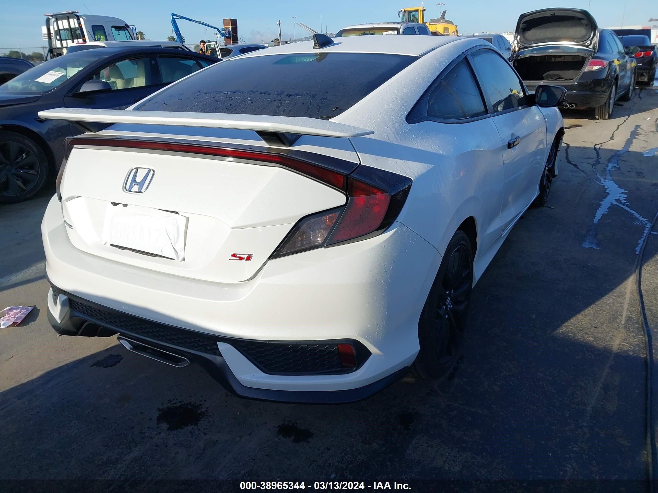 Photo 3 VIN: 2HGFC3A55LH751223 - HONDA CIVIC 