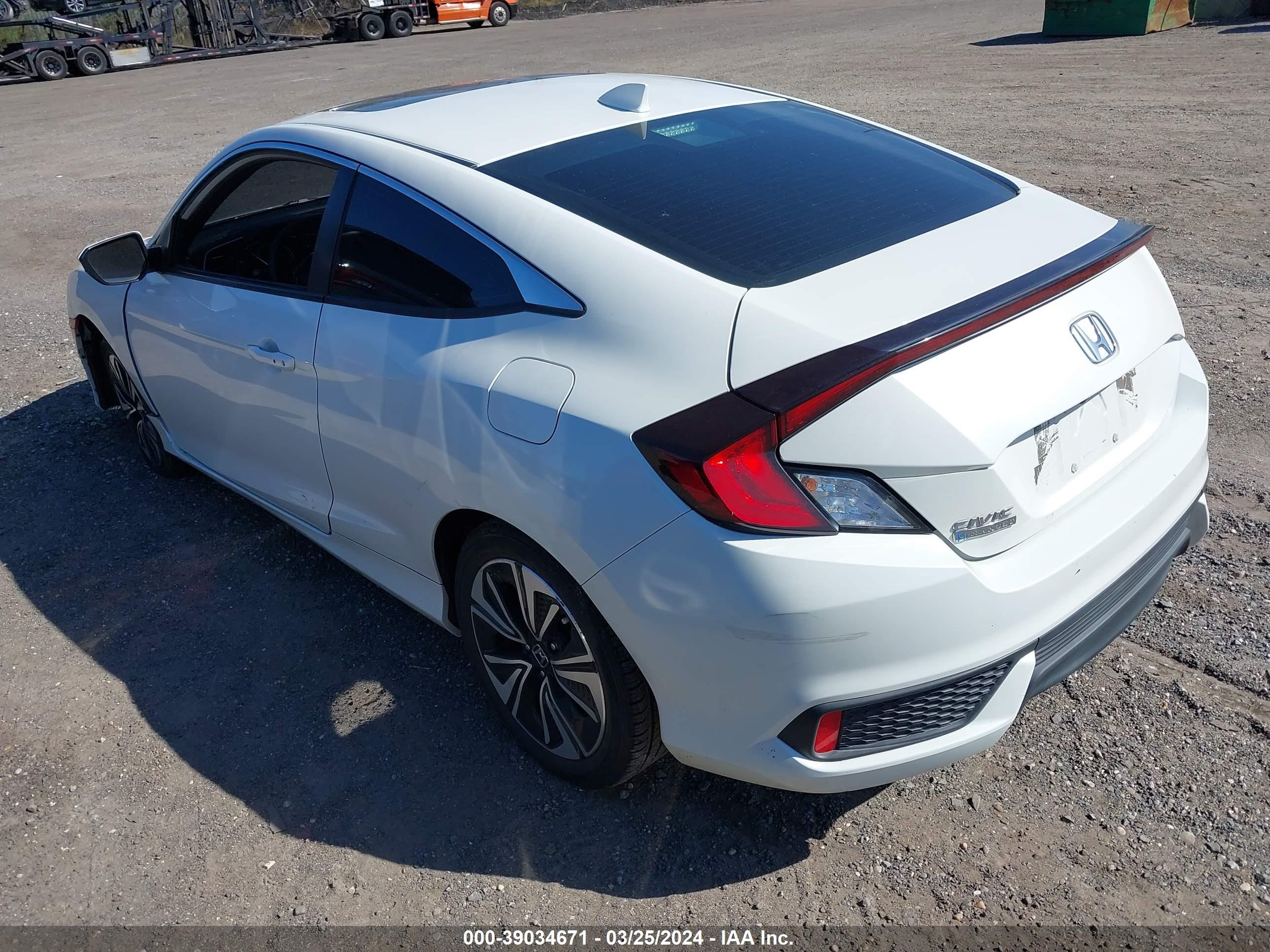 Photo 2 VIN: 2HGFC3B30HH357276 - HONDA CIVIC 