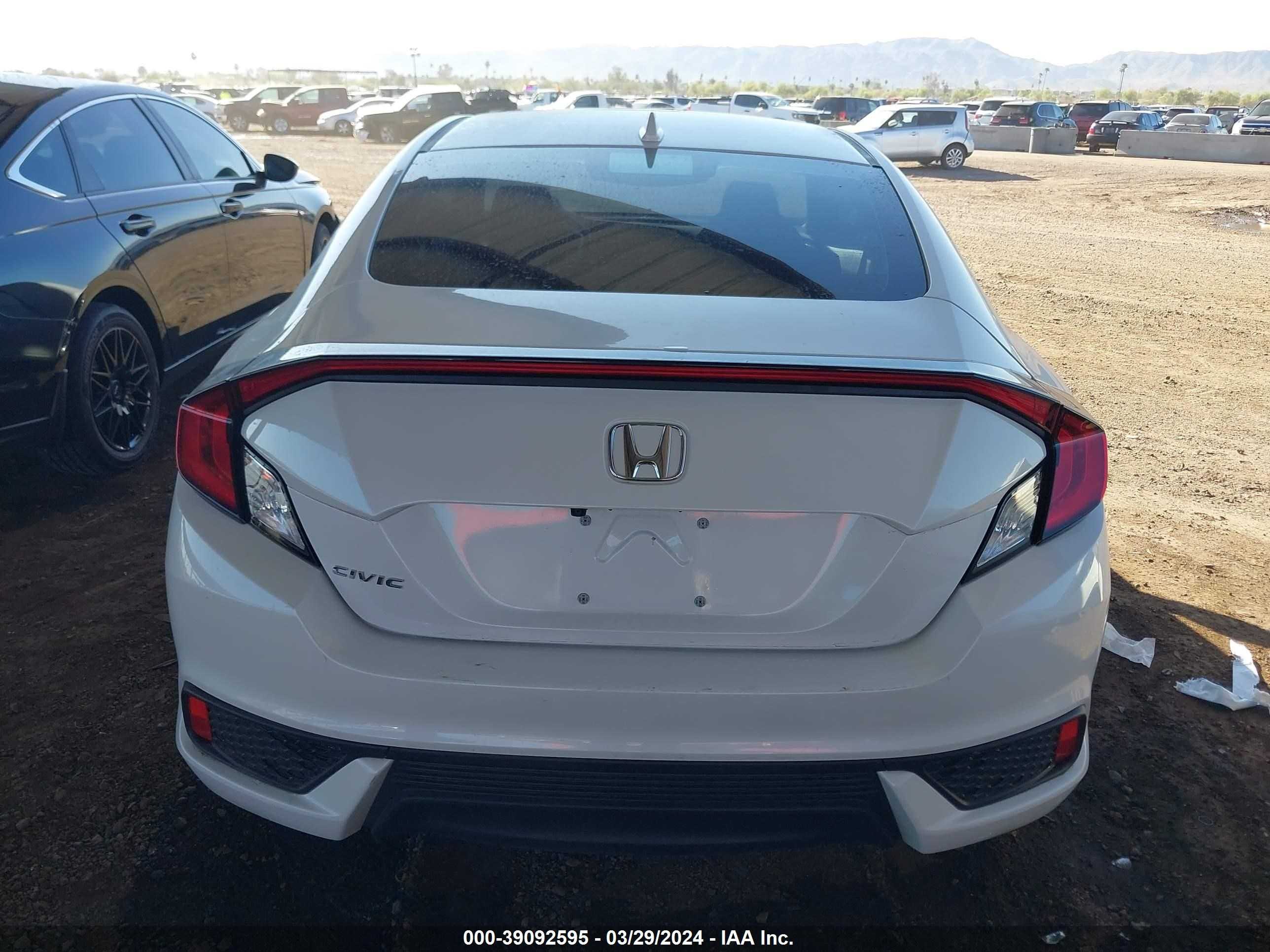 Photo 15 VIN: 2HGFC3B31LH350135 - HONDA CIVIC 