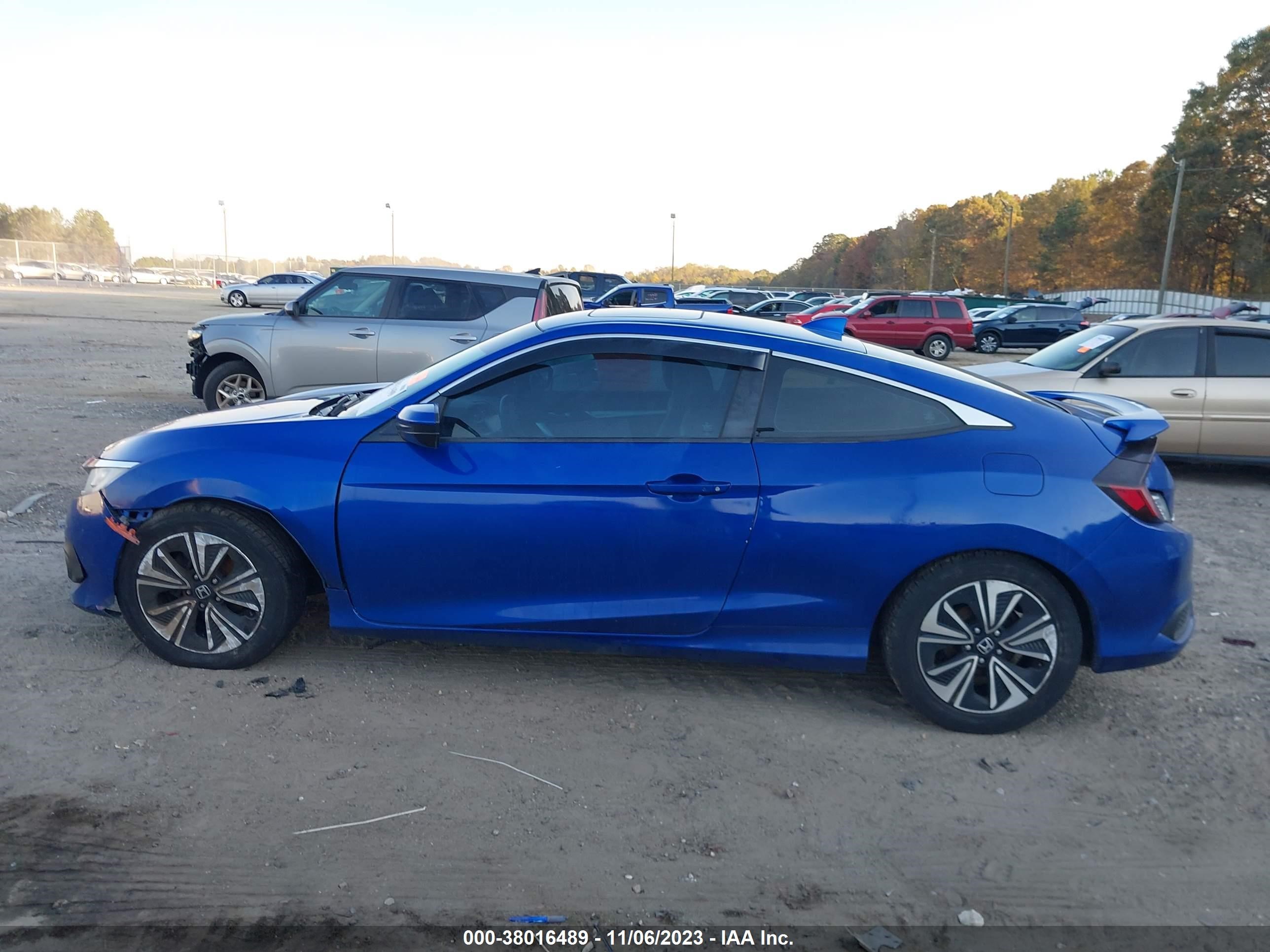 Photo 13 VIN: 2HGFC3B37JH352758 - HONDA CIVIC 