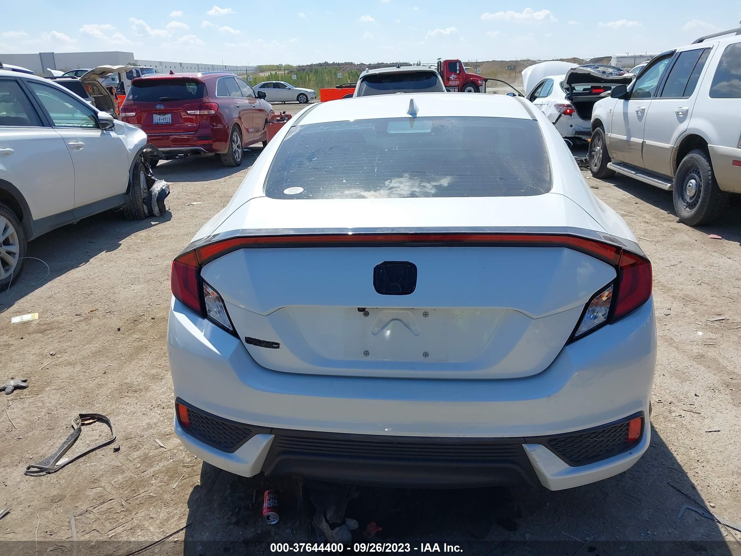 Photo 15 VIN: 2HGFC3B37LH352732 - HONDA CIVIC 