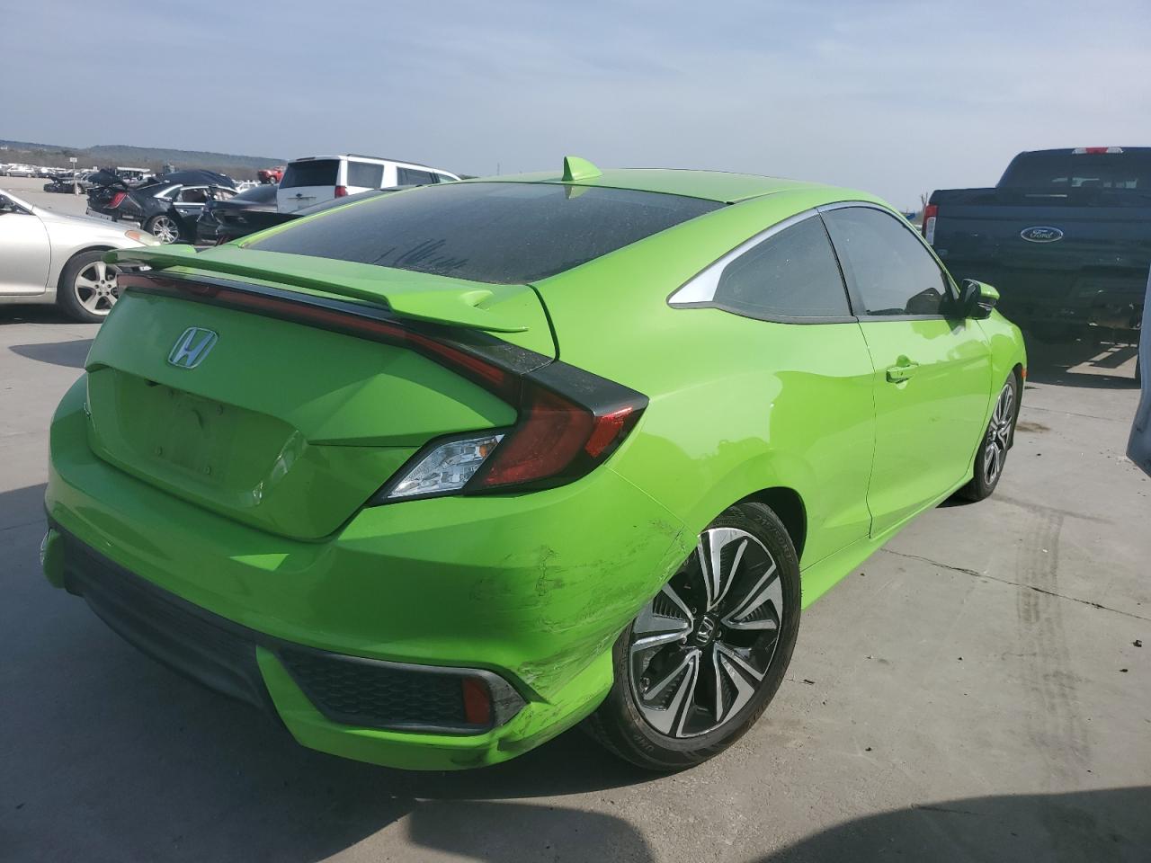 Photo 2 VIN: 2HGFC3B39GH361647 - HONDA CIVIC 