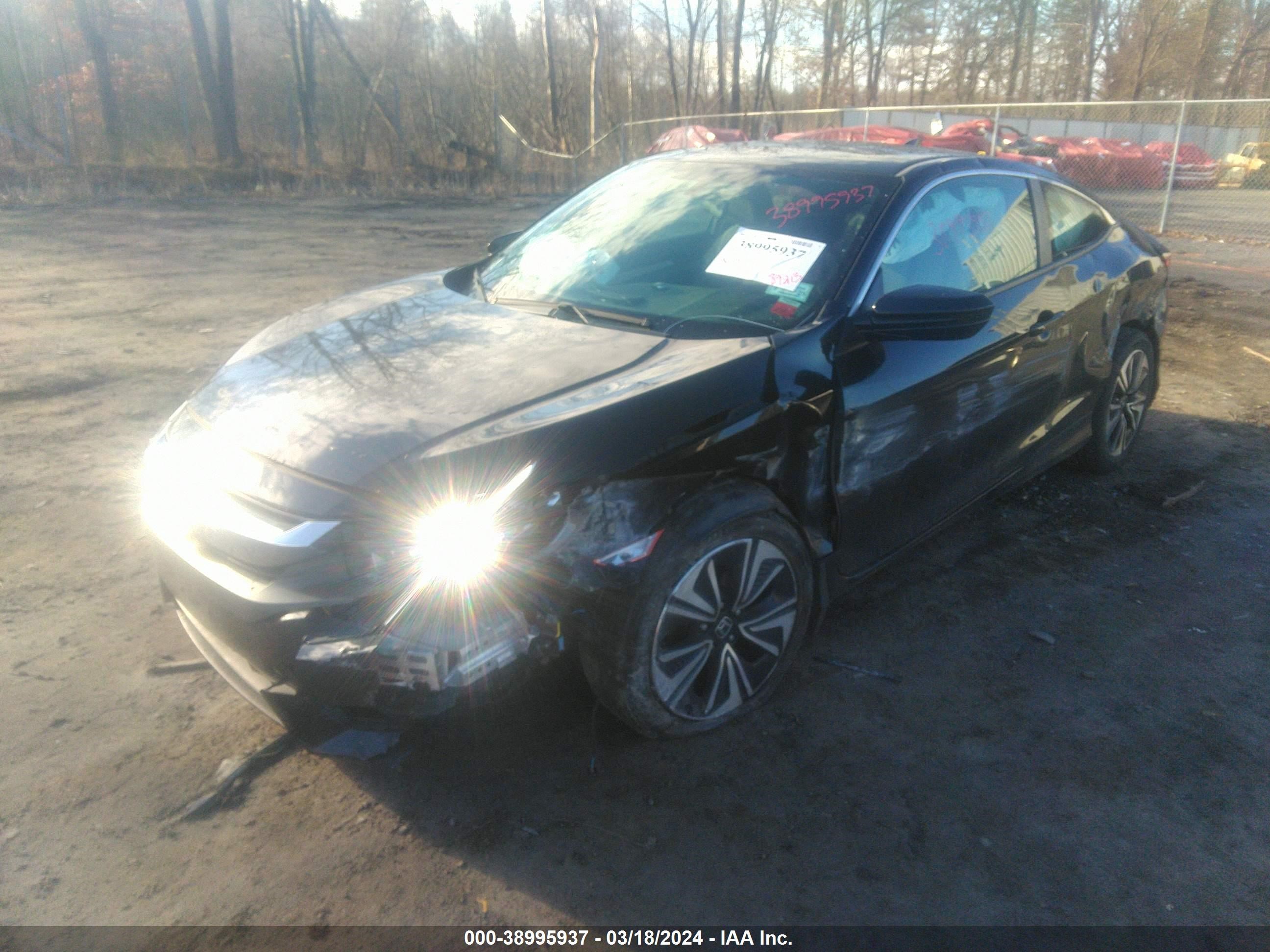 Photo 1 VIN: 2HGFC3B39JH354690 - HONDA CIVIC 