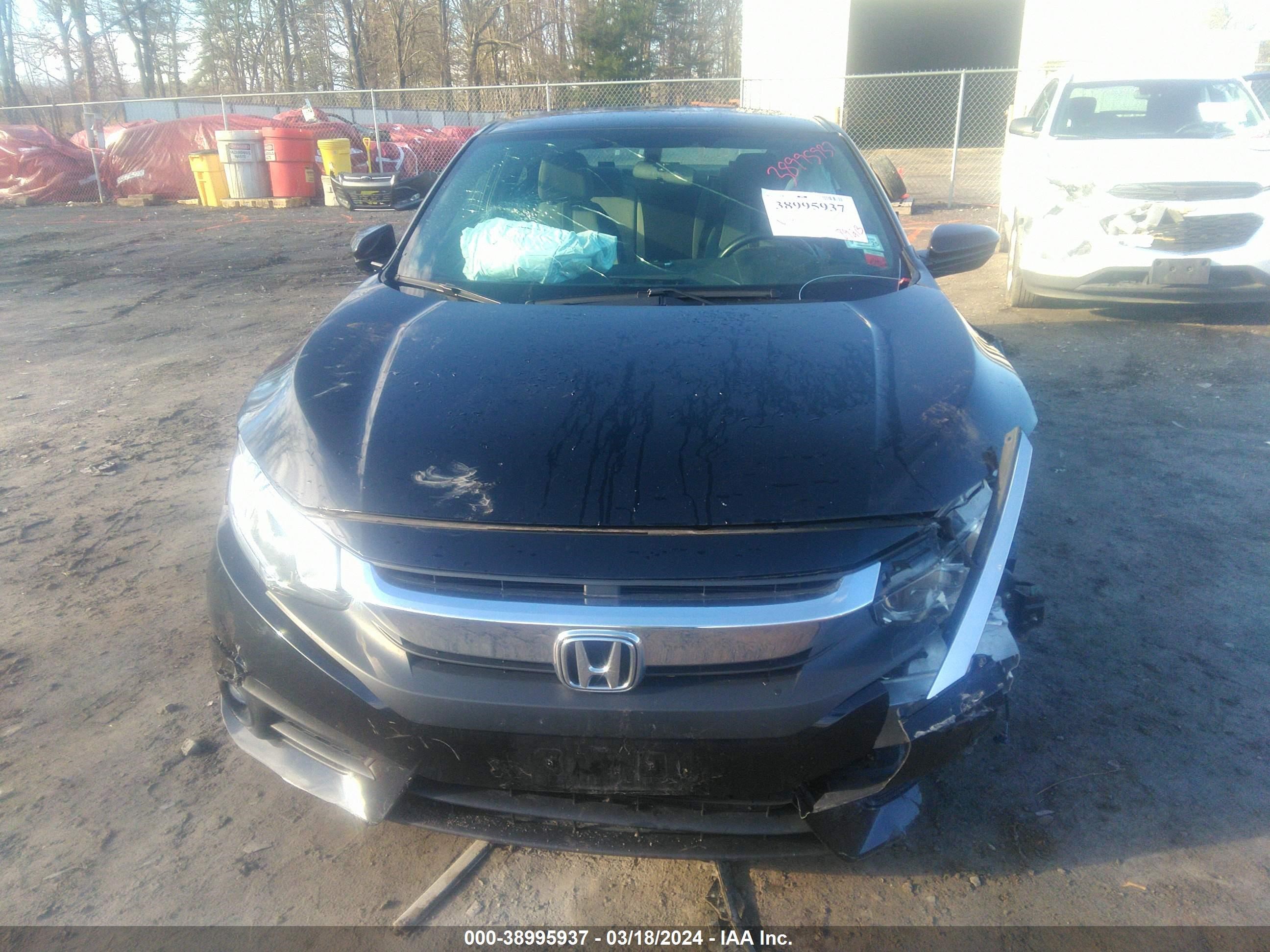 Photo 11 VIN: 2HGFC3B39JH354690 - HONDA CIVIC 