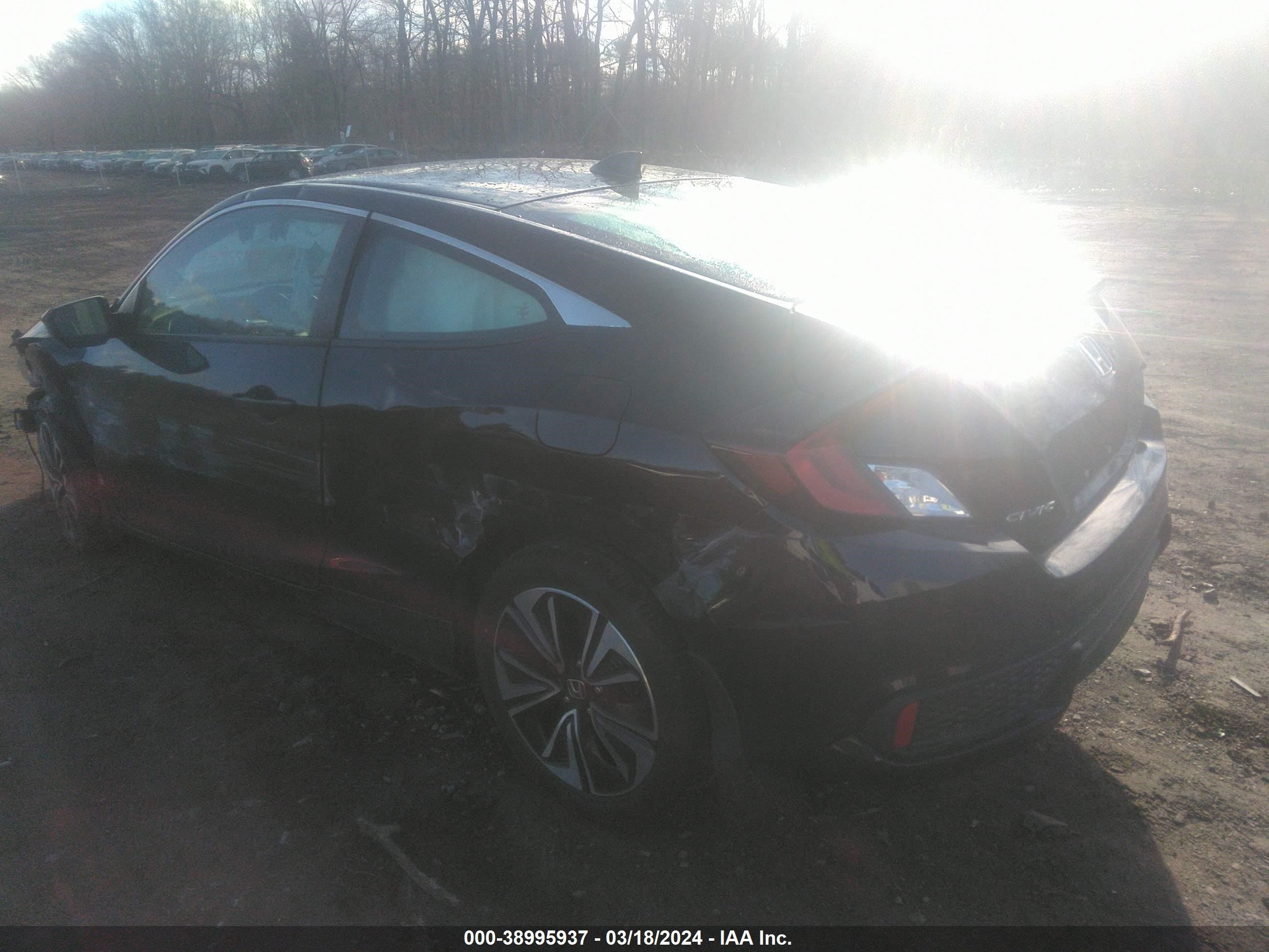 Photo 2 VIN: 2HGFC3B39JH354690 - HONDA CIVIC 