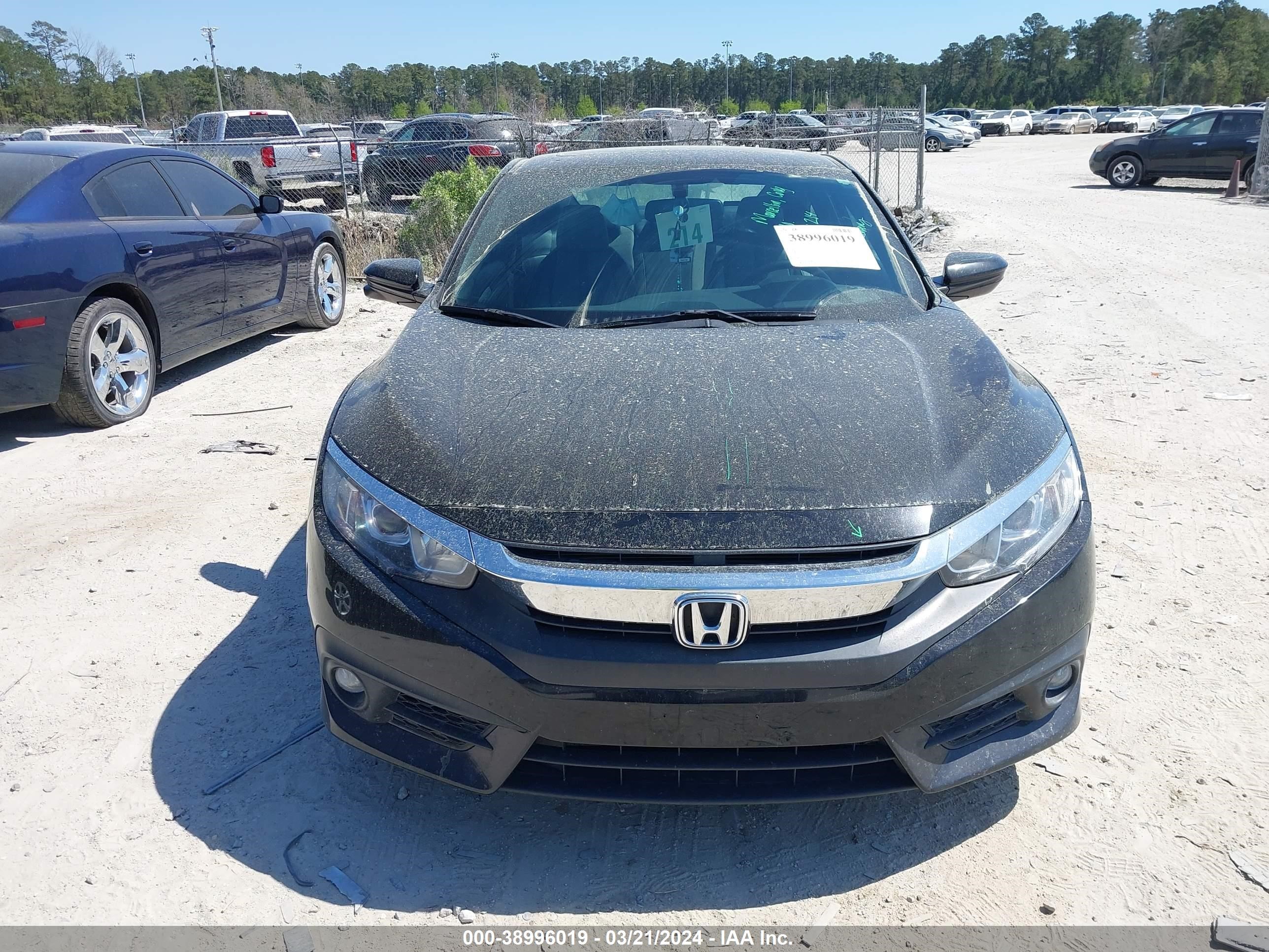 Photo 5 VIN: 2HGFC3B71HH357662 - HONDA CIVIC 