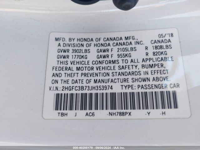 Photo 8 VIN: 2HGFC3B73JH353974 - HONDA CIVIC 