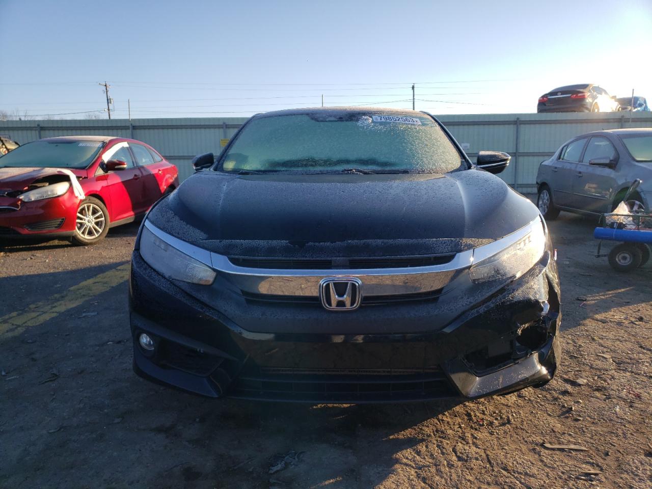 Photo 4 VIN: 2HGFC3B9XHH357578 - HONDA CIVIC 