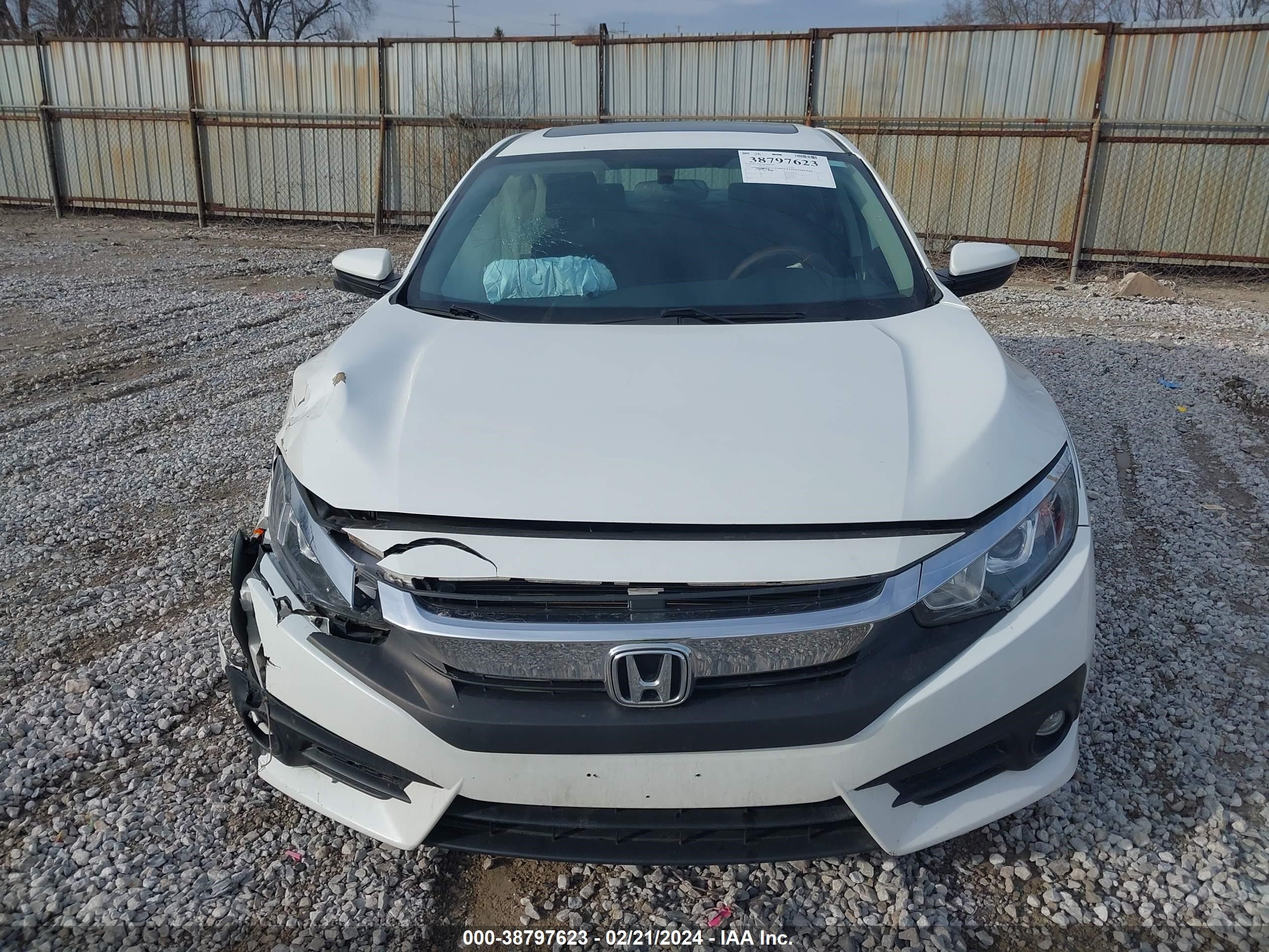 Photo 11 VIN: 2HGFC4A56JH302300 - HONDA CIVIC 