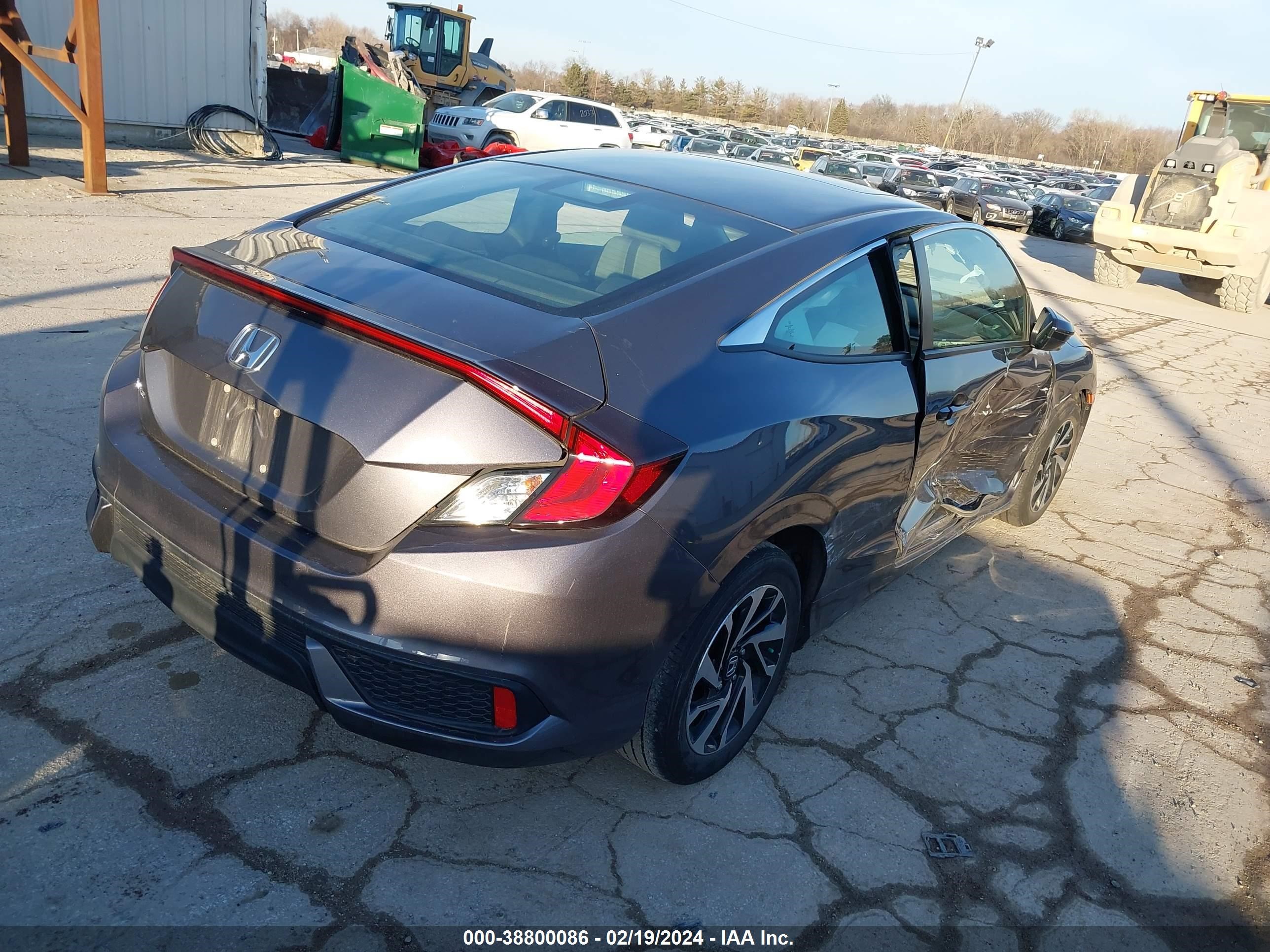 Photo 3 VIN: 2HGFC4B01JH306080 - HONDA CIVIC 