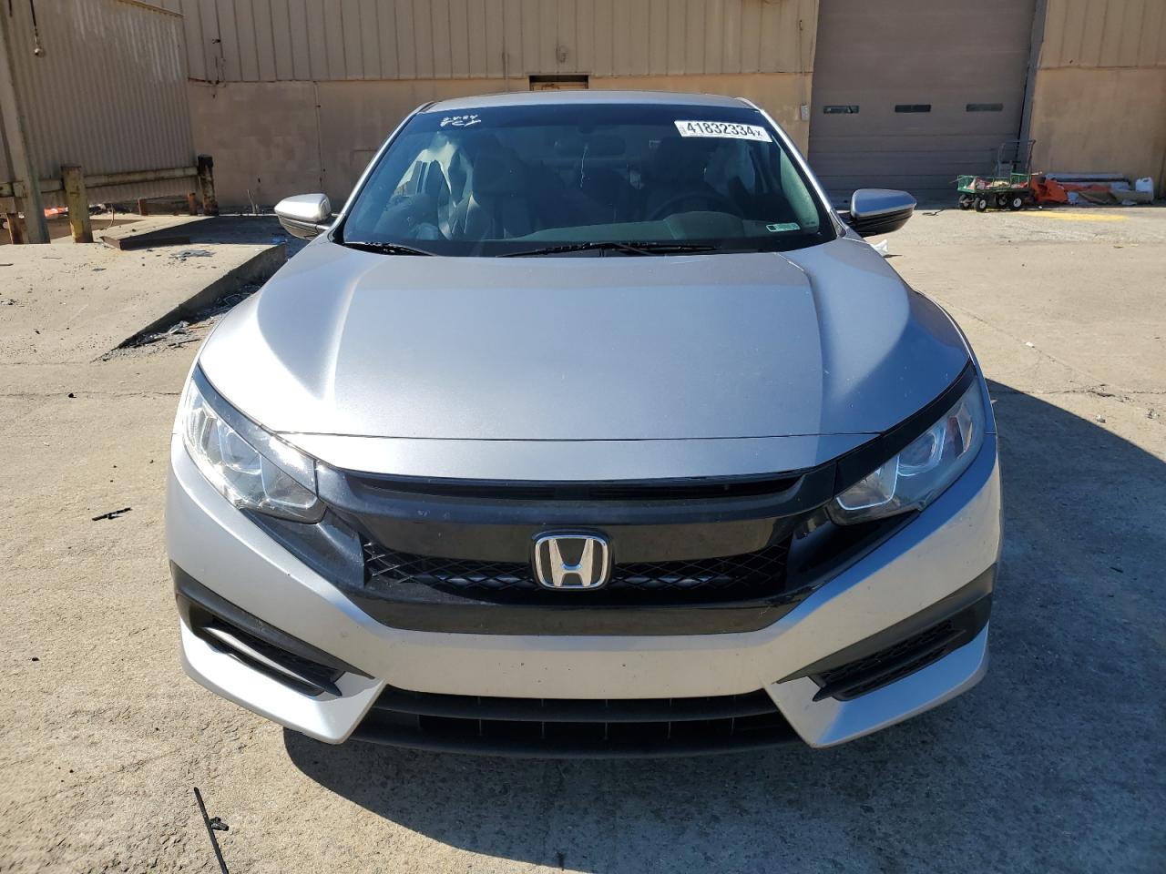 Photo 4 VIN: 2HGFC4B05JH306387 - HONDA CIVIC 