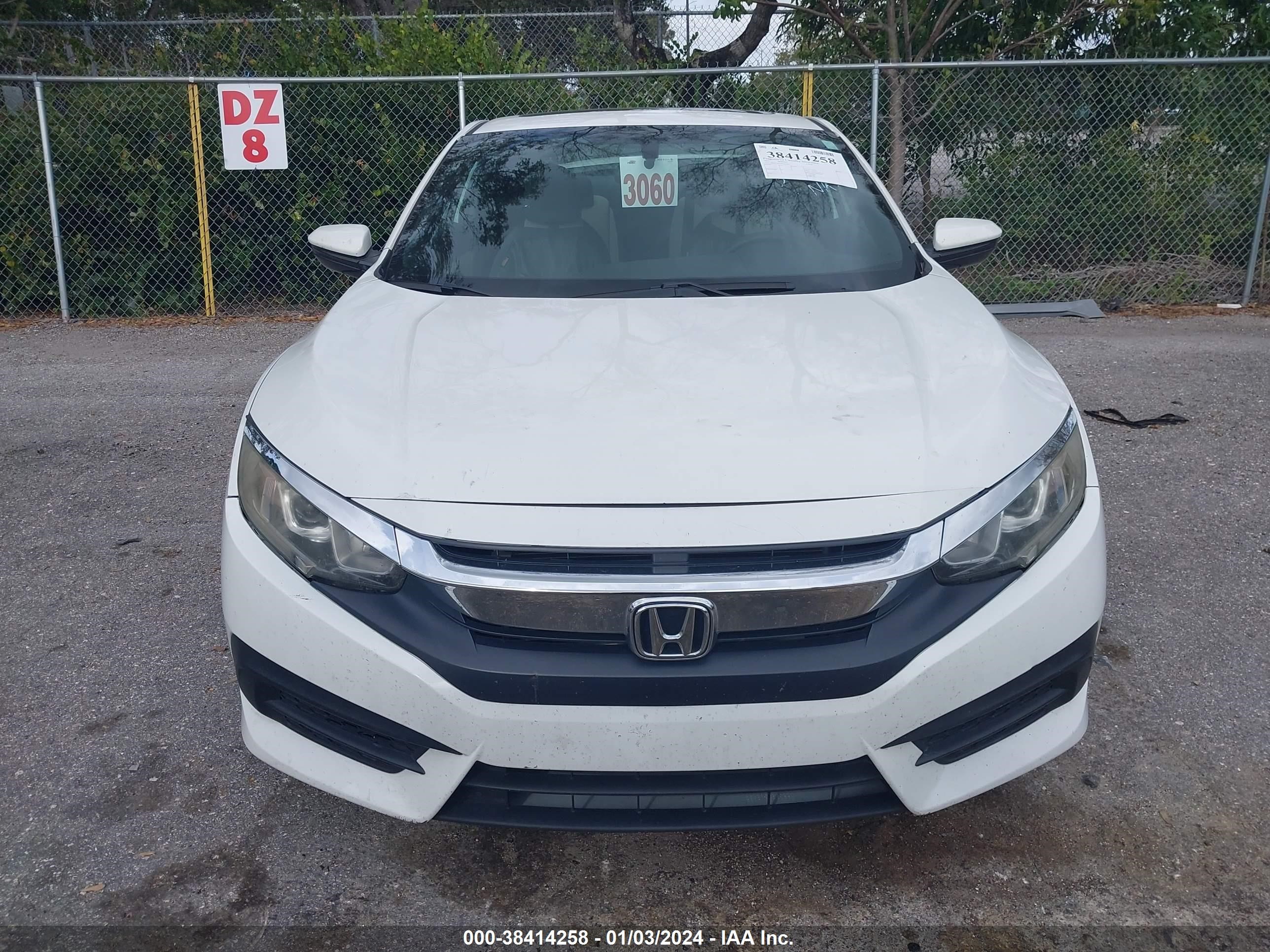 Photo 11 VIN: 2HGFC4B09HH303003 - HONDA CIVIC 