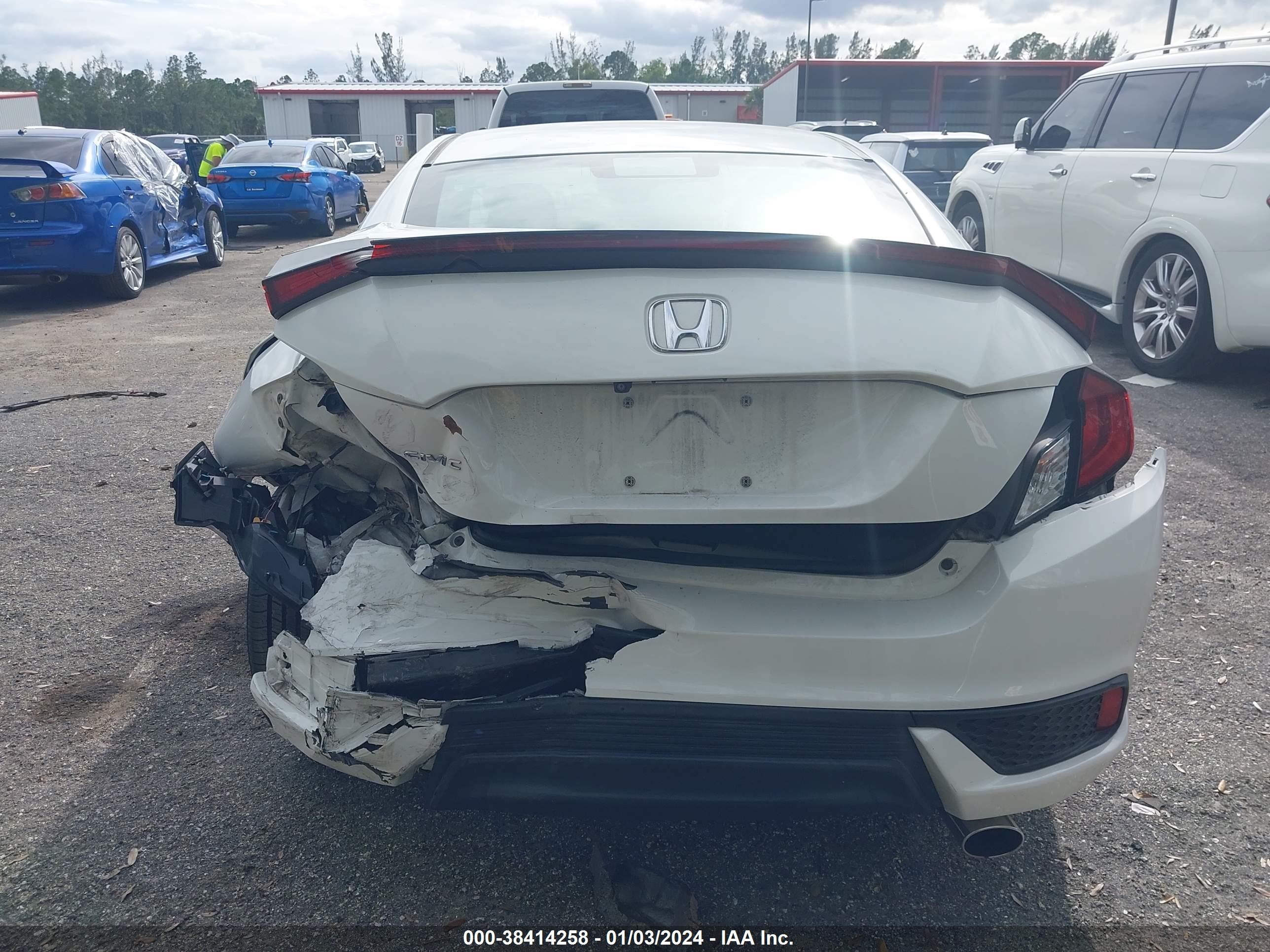 Photo 15 VIN: 2HGFC4B09HH303003 - HONDA CIVIC 