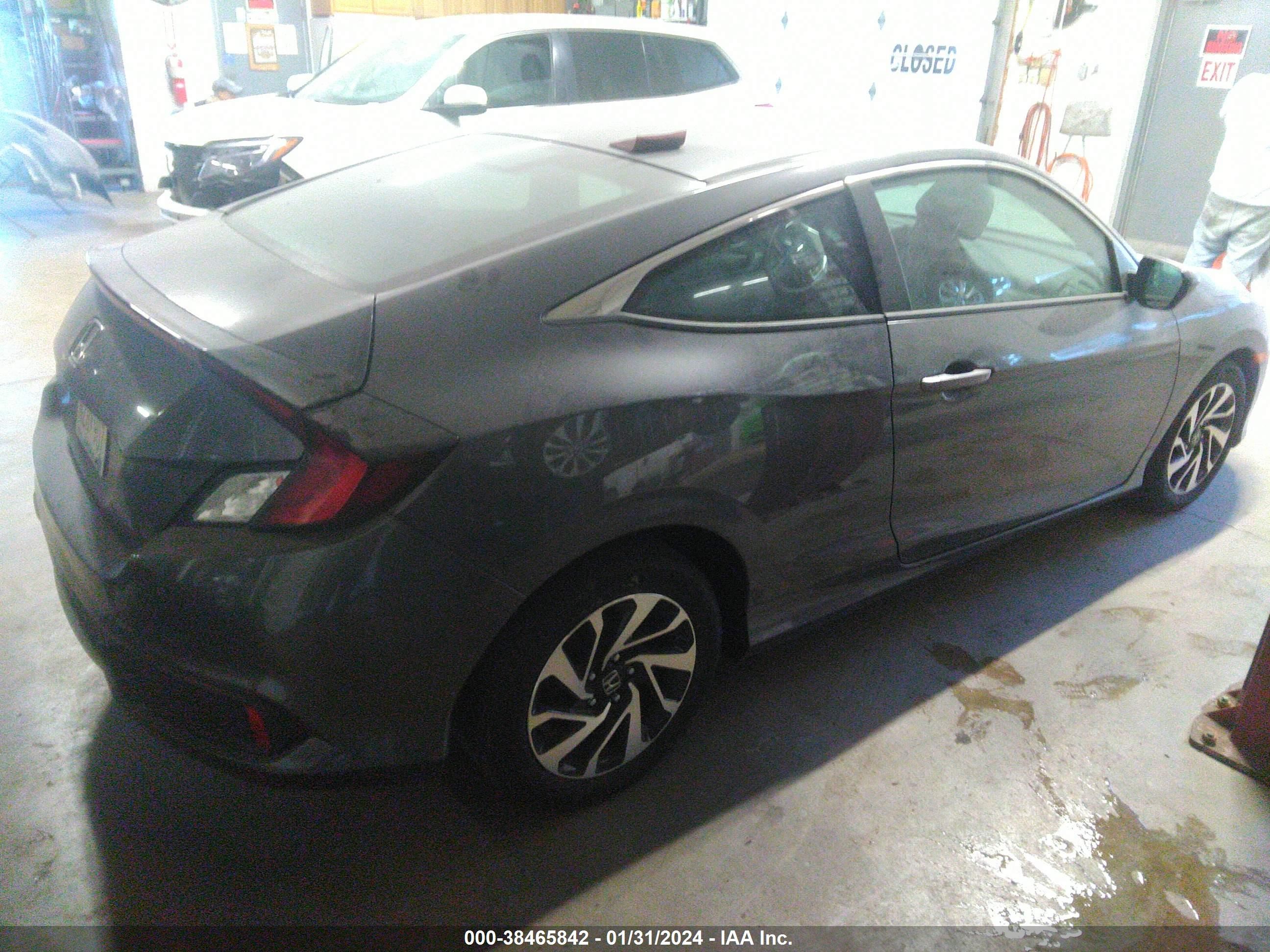 Photo 3 VIN: 2HGFC4B53GH301919 - HONDA CIVIC 