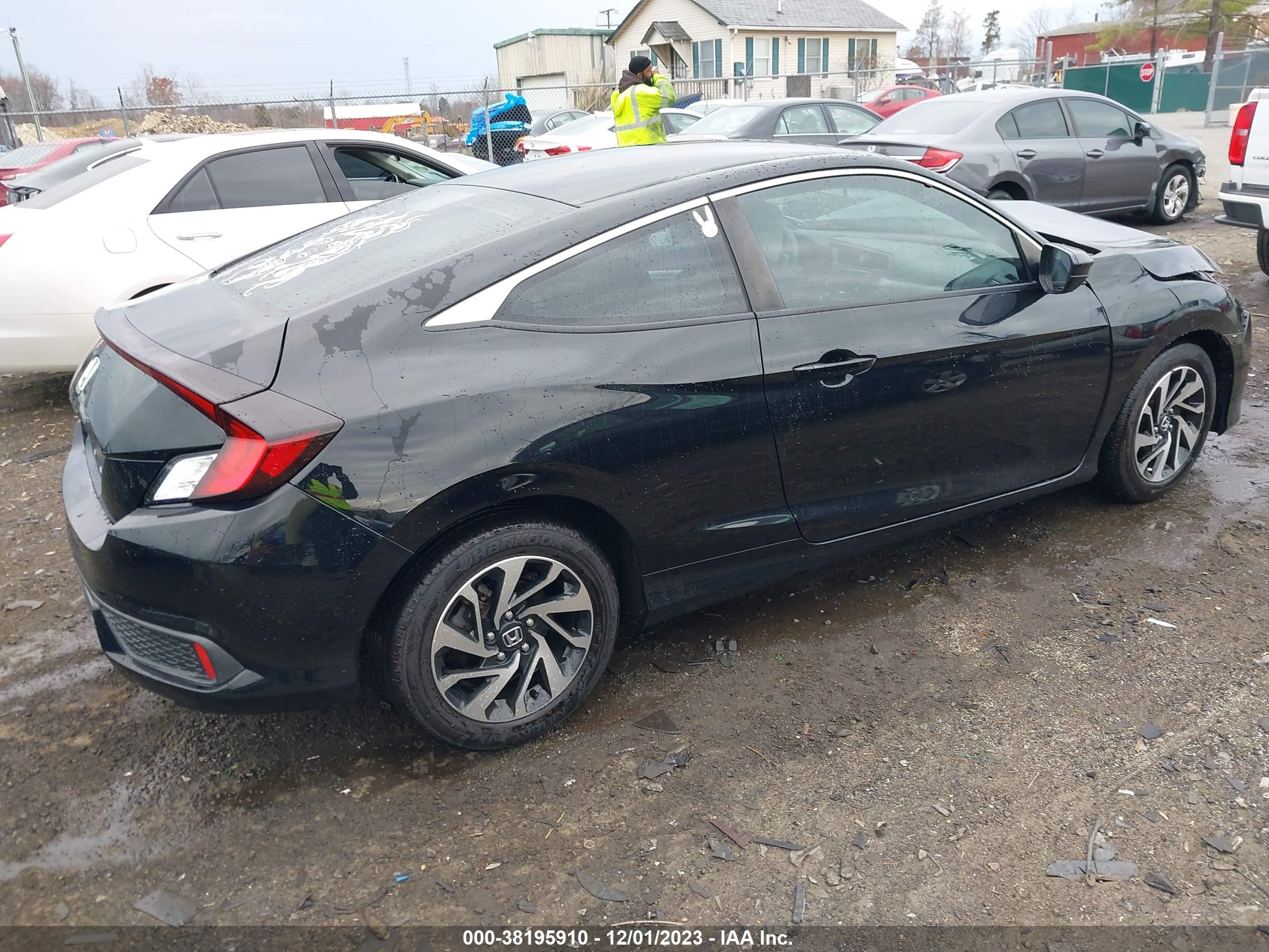 Photo 3 VIN: 2HGFC4B53HH311691 - HONDA CIVIC 