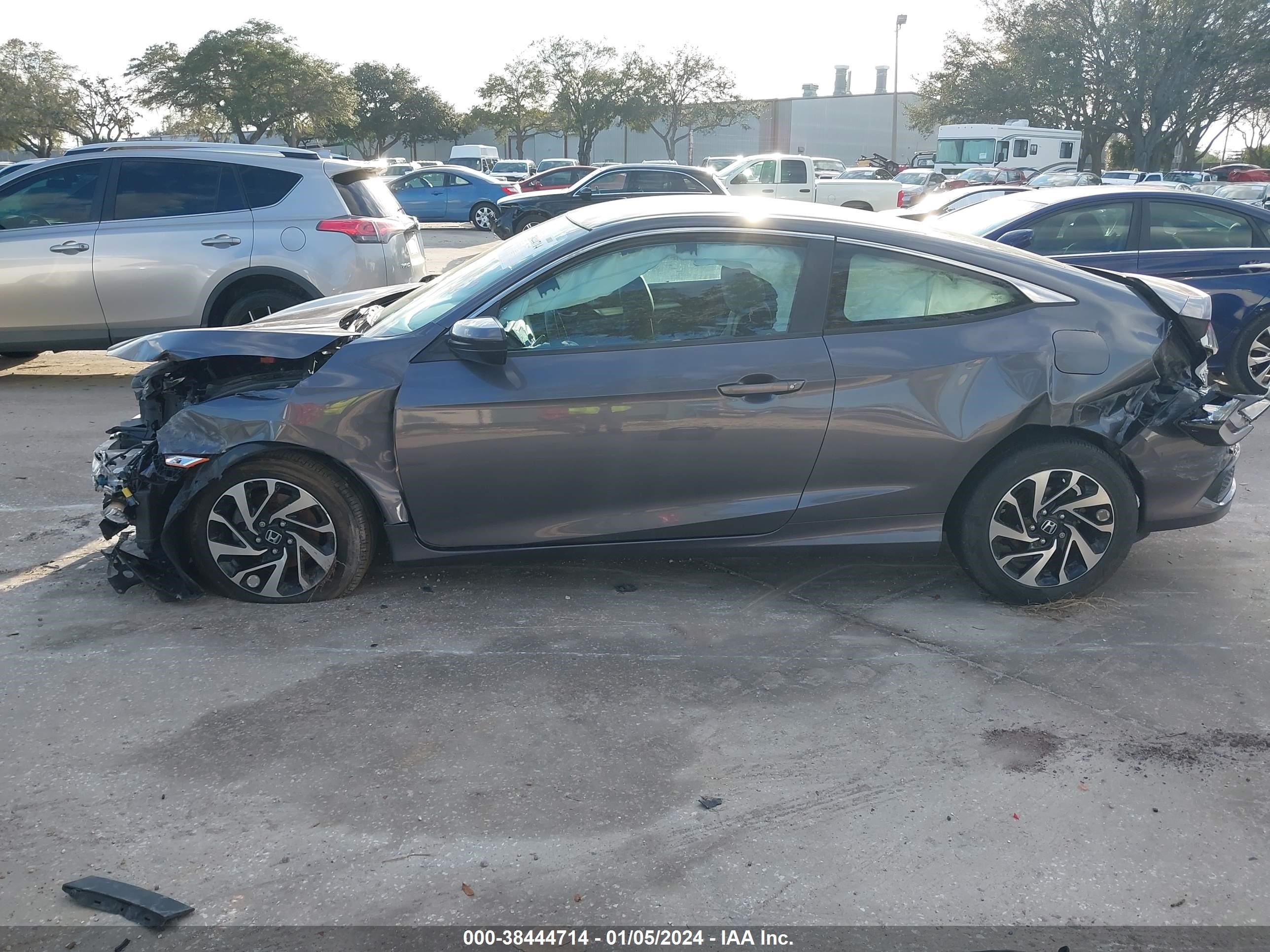 Photo 13 VIN: 2HGFC4B56GH315250 - HONDA CIVIC 