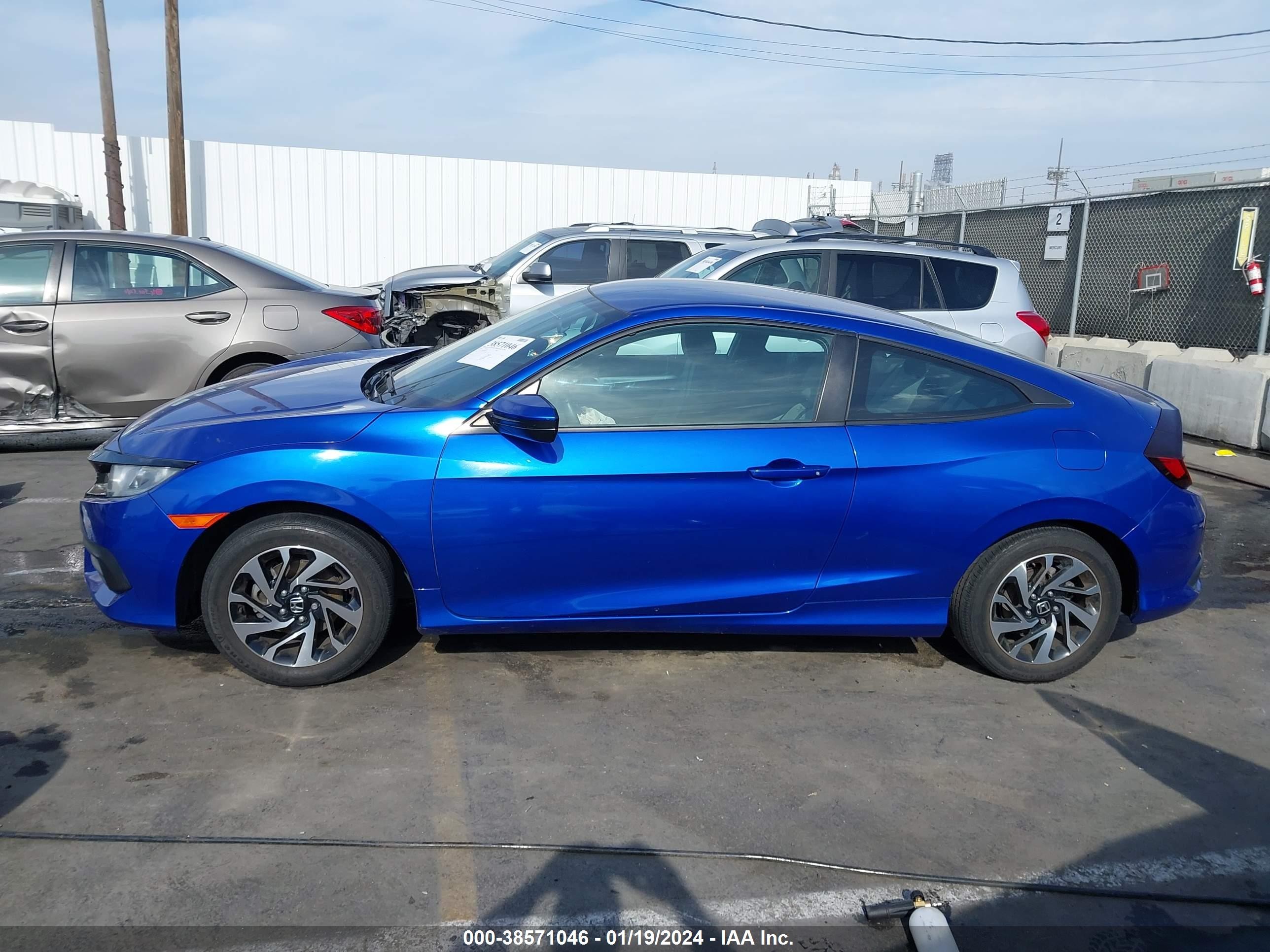 Photo 13 VIN: 2HGFC4B59JH300703 - HONDA CIVIC 