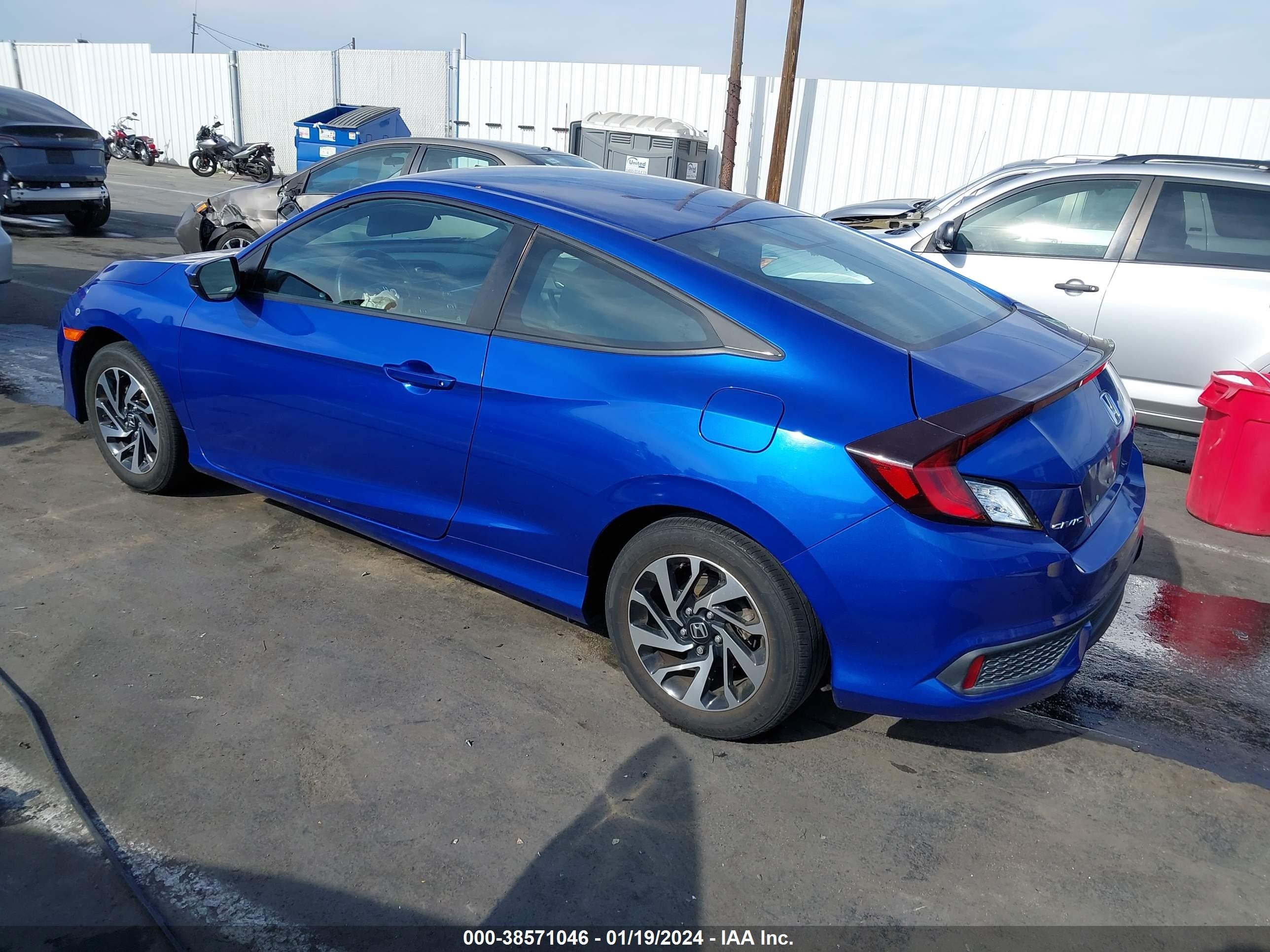 Photo 2 VIN: 2HGFC4B59JH300703 - HONDA CIVIC 