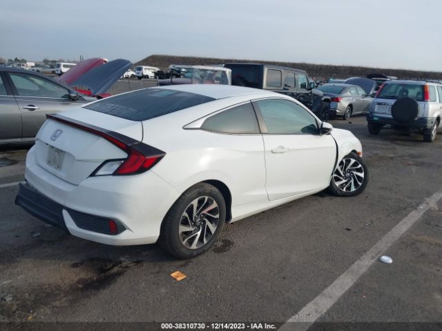 Photo 3 VIN: 2HGFC4B5XGH314327 - HONDA CIVIC 