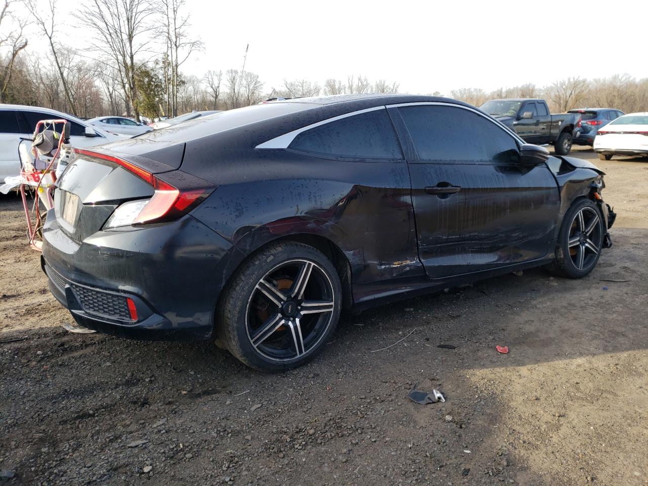 Photo 2 VIN: 2HGFC4B5XHH309601 - HONDA CIVIC 