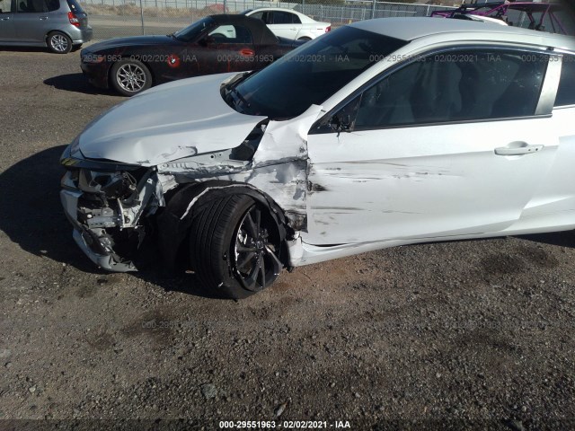 Photo 5 VIN: 2HGFC4B82KH306841 - HONDA CIVIC COUPE 