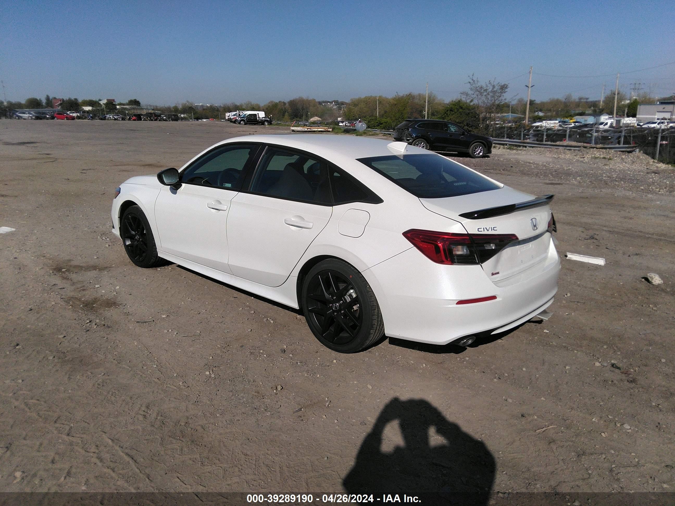 Photo 2 VIN: 2HGFE1E56RH474020 - HONDA CIVIC 