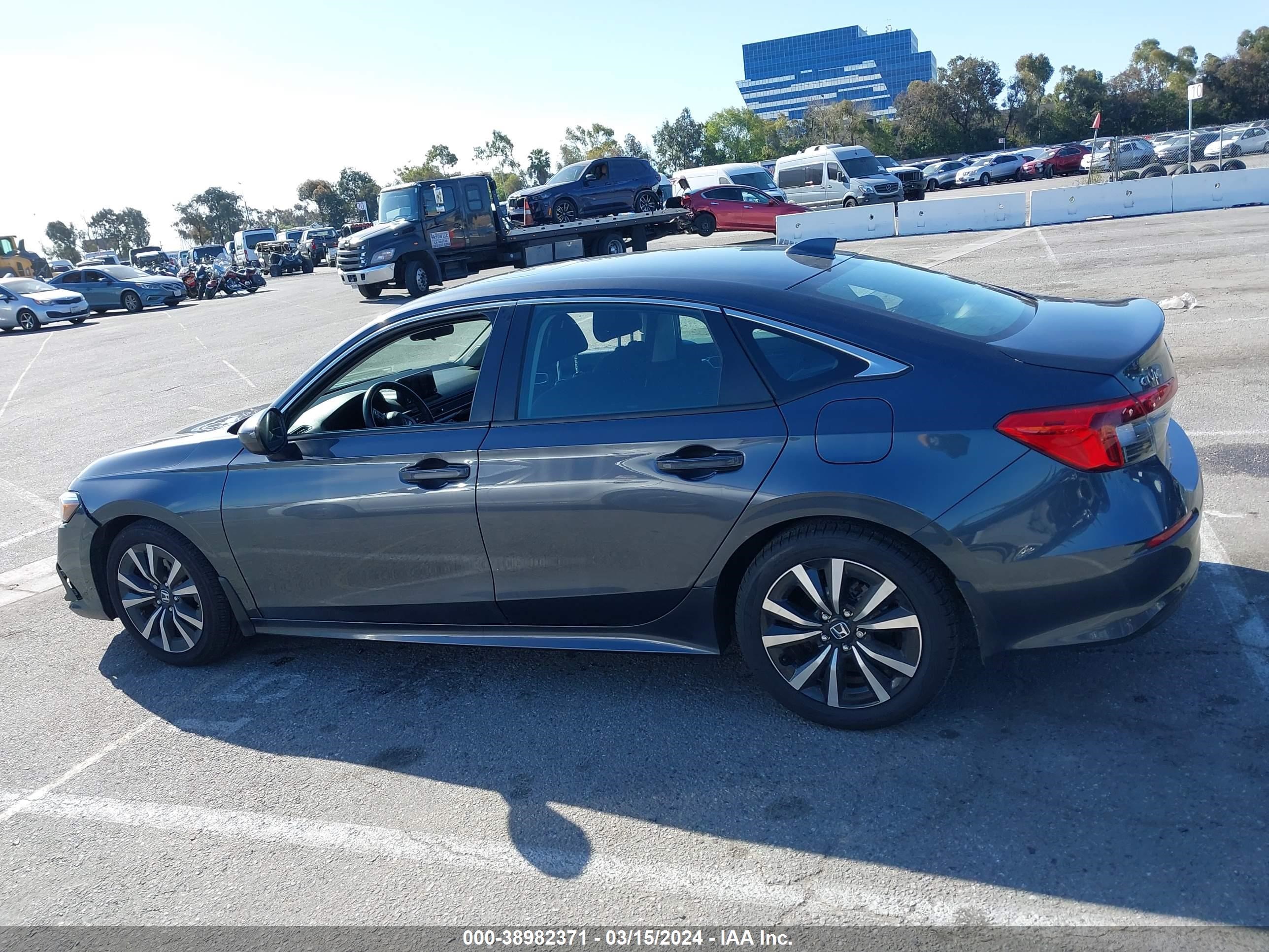 Photo 13 VIN: 2HGFE1F72PH304279 - HONDA CIVIC 