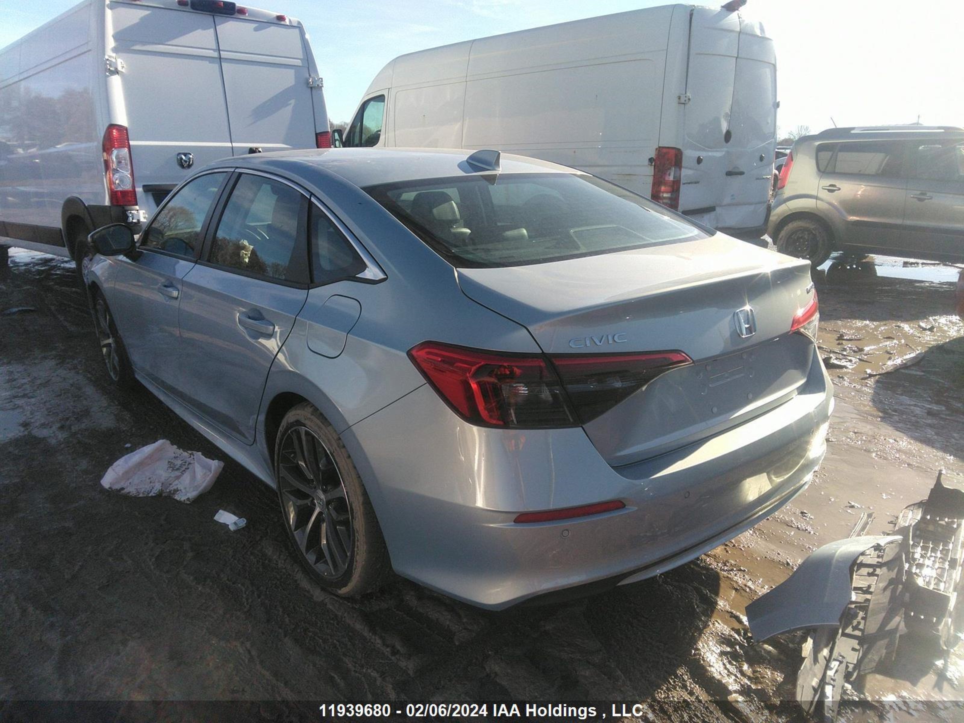 Photo 2 VIN: 2HGFE1F9XNH002527 - HONDA CIVIC 