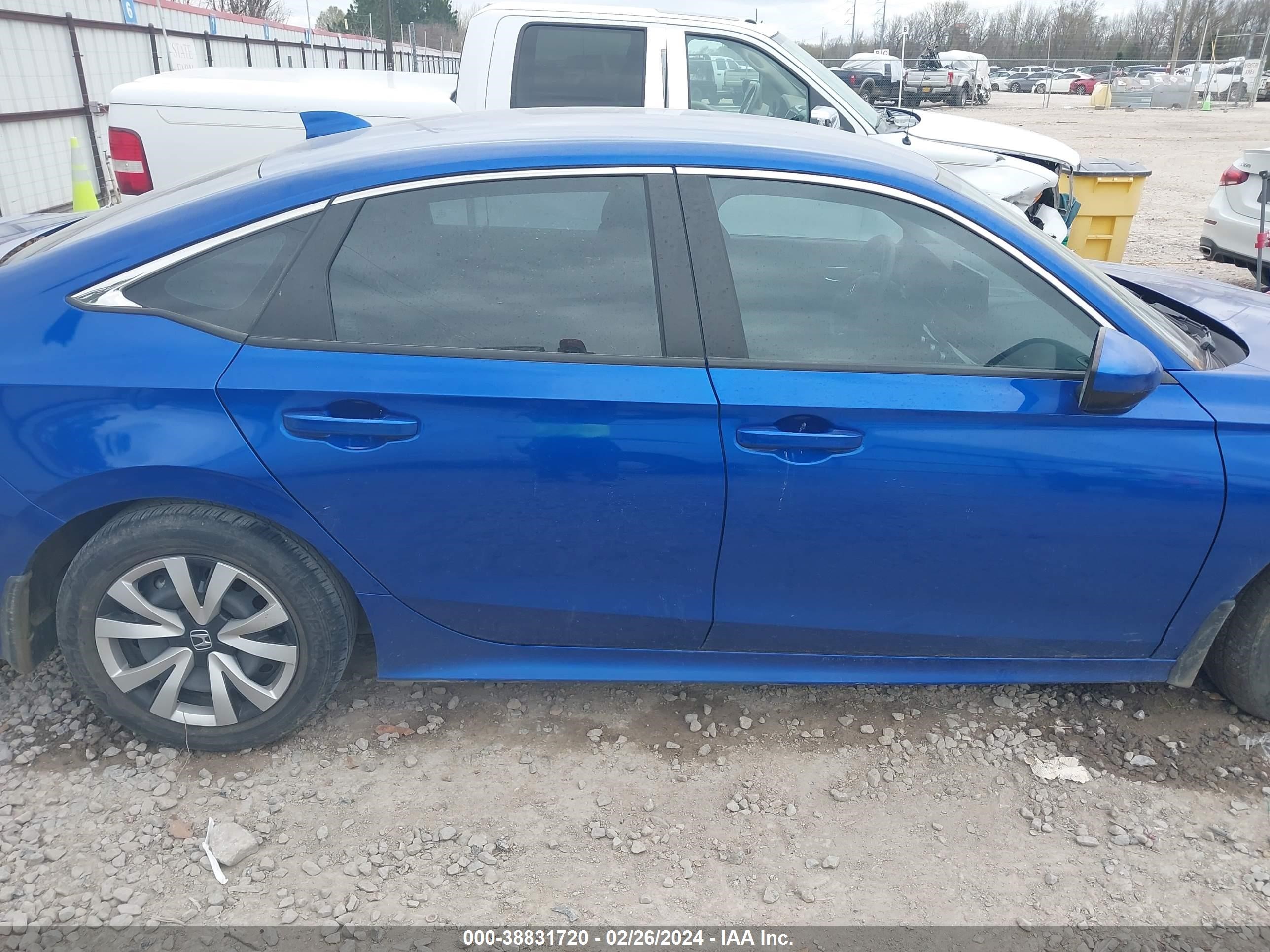 Photo 13 VIN: 2HGFE2F20NH528772 - HONDA CIVIC 