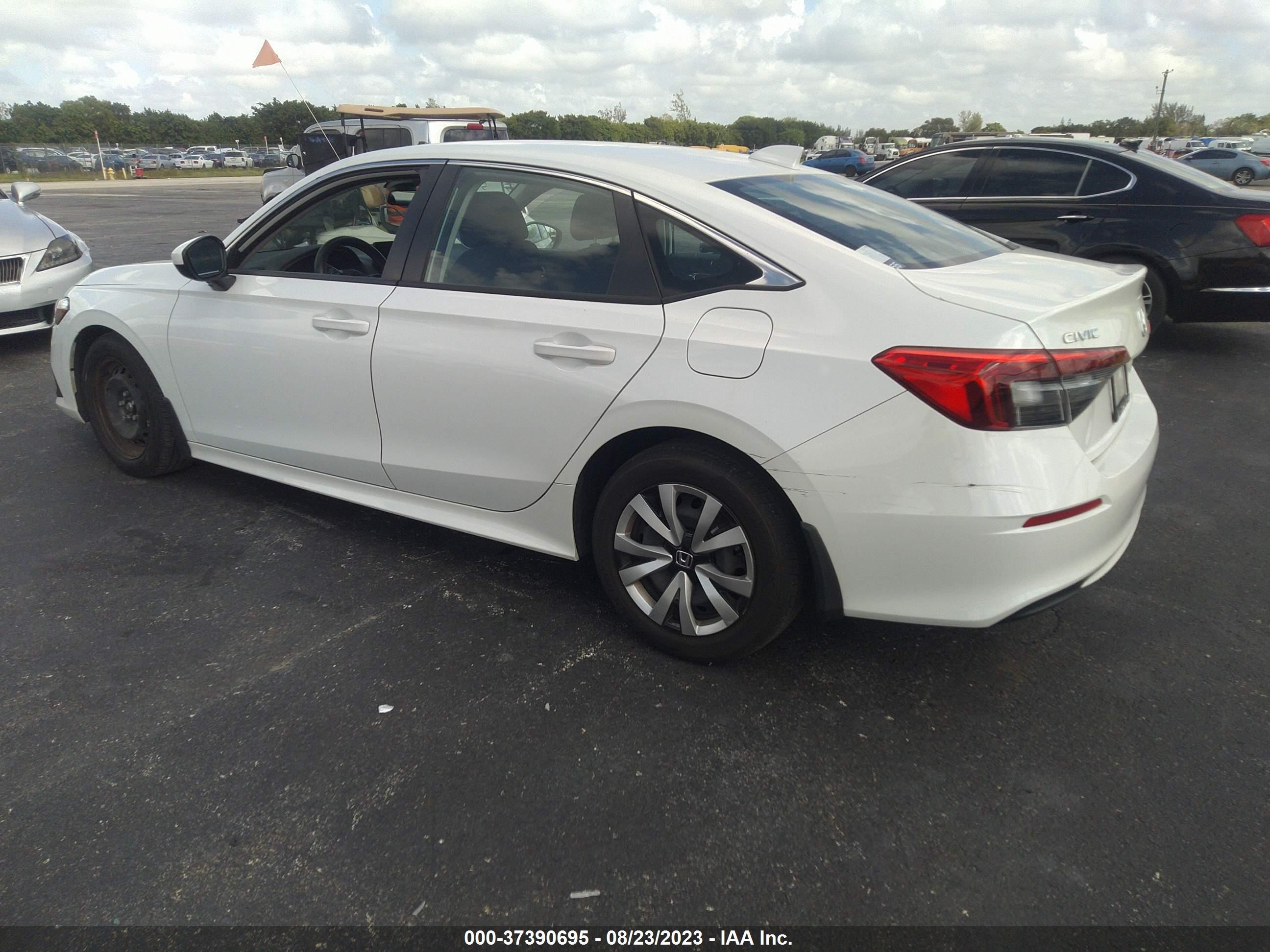 Photo 2 VIN: 2HGFE2F26NH559461 - HONDA CIVIC 