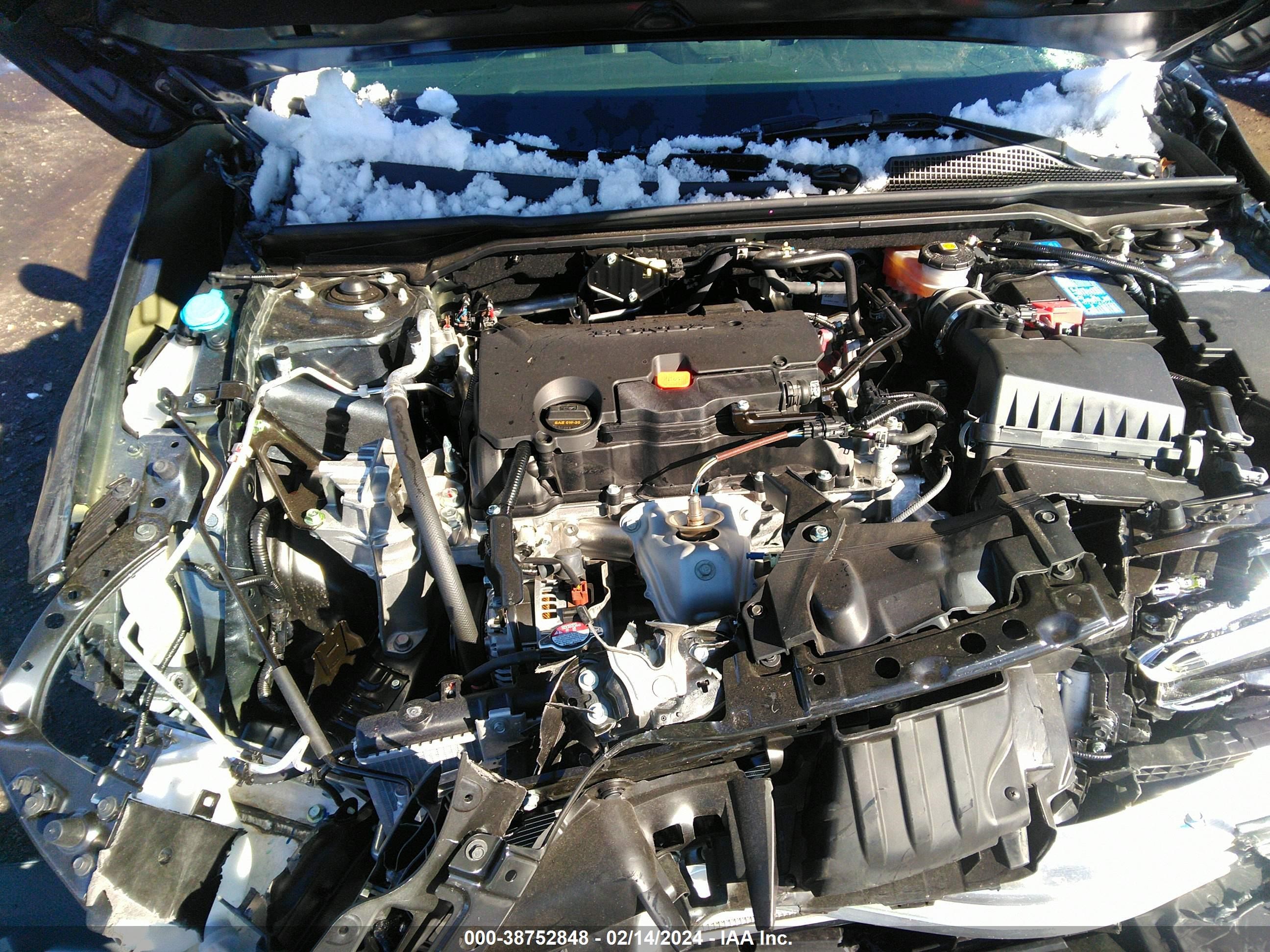 Photo 9 VIN: 2HGFE2F51RH510927 - HONDA CIVIC 