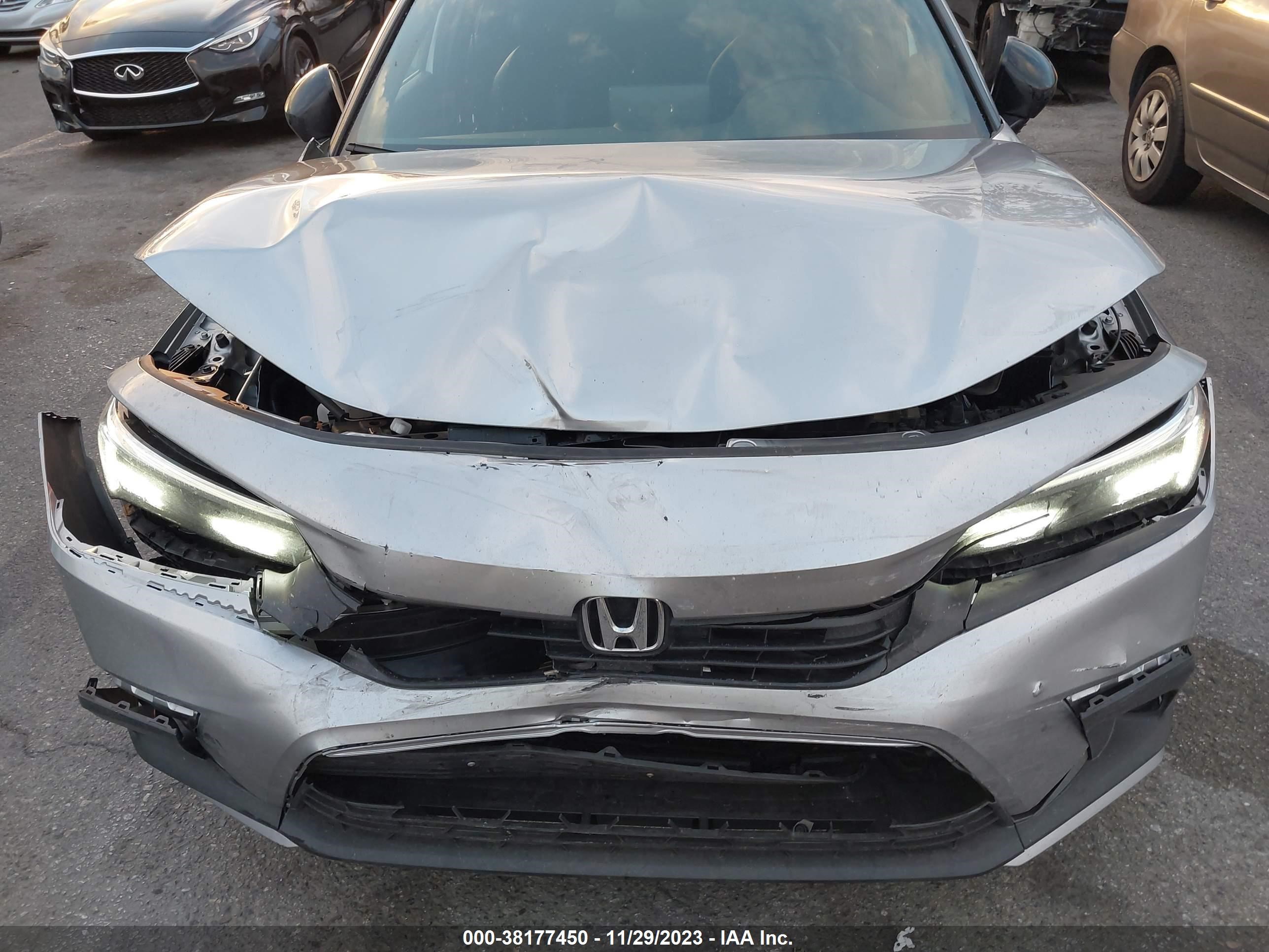 Photo 5 VIN: 2HGFE2F53RH511089 - HONDA CIVIC 