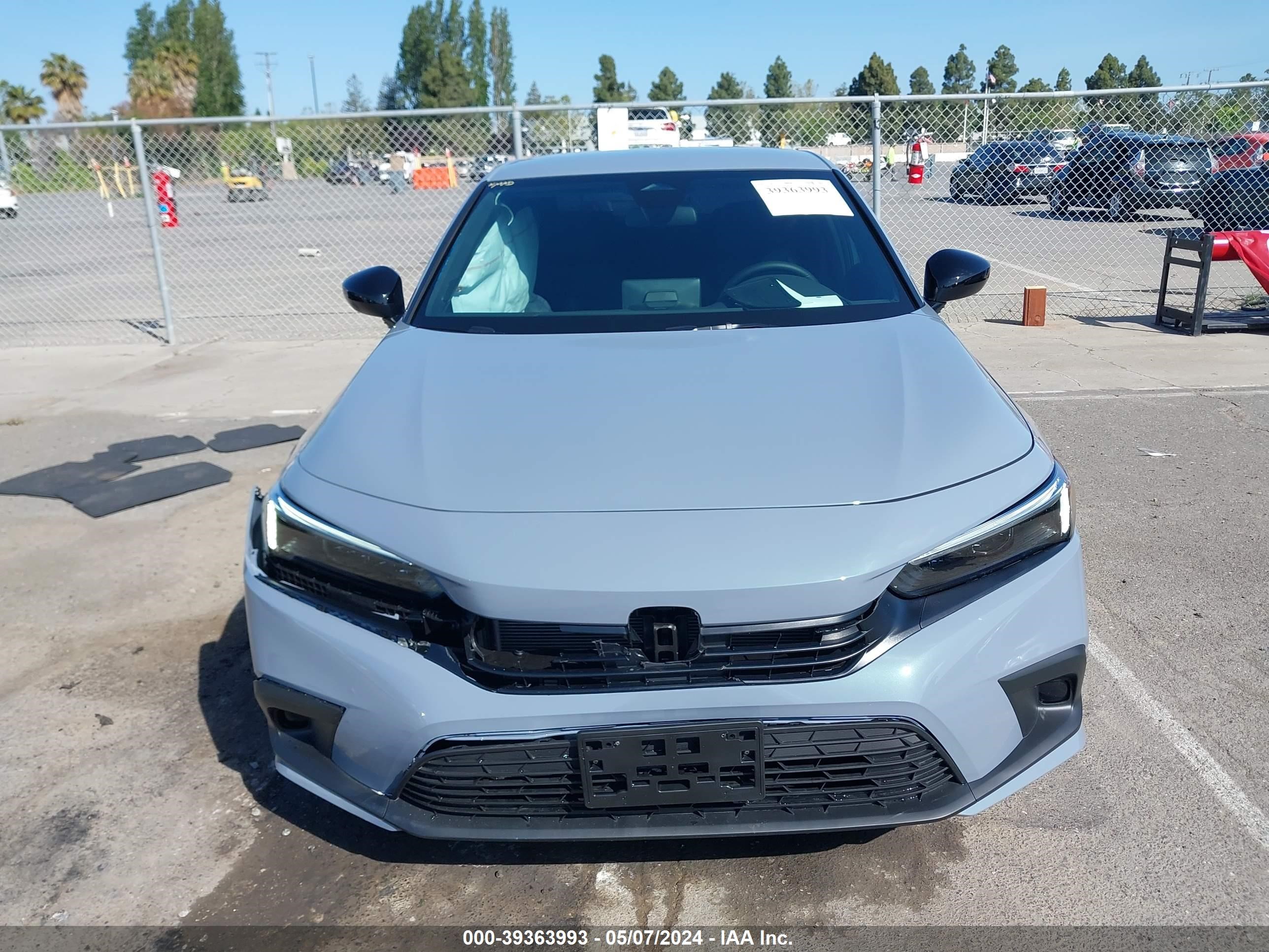 Photo 11 VIN: 2HGFE2F58RH569926 - HONDA CIVIC 