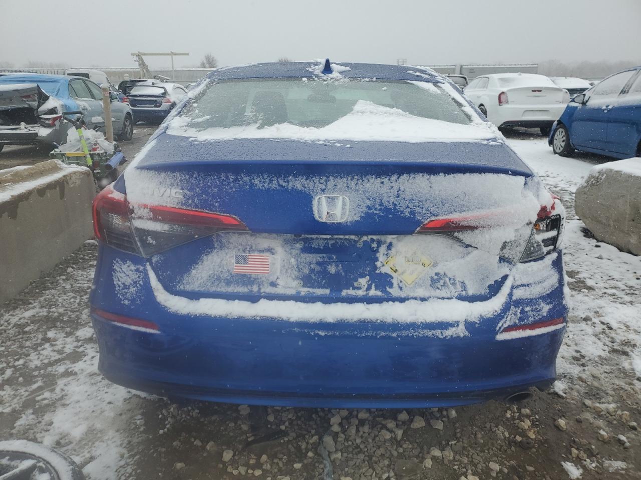 Photo 5 VIN: 2HGFE2F5XNH586527 - HONDA CIVIC 